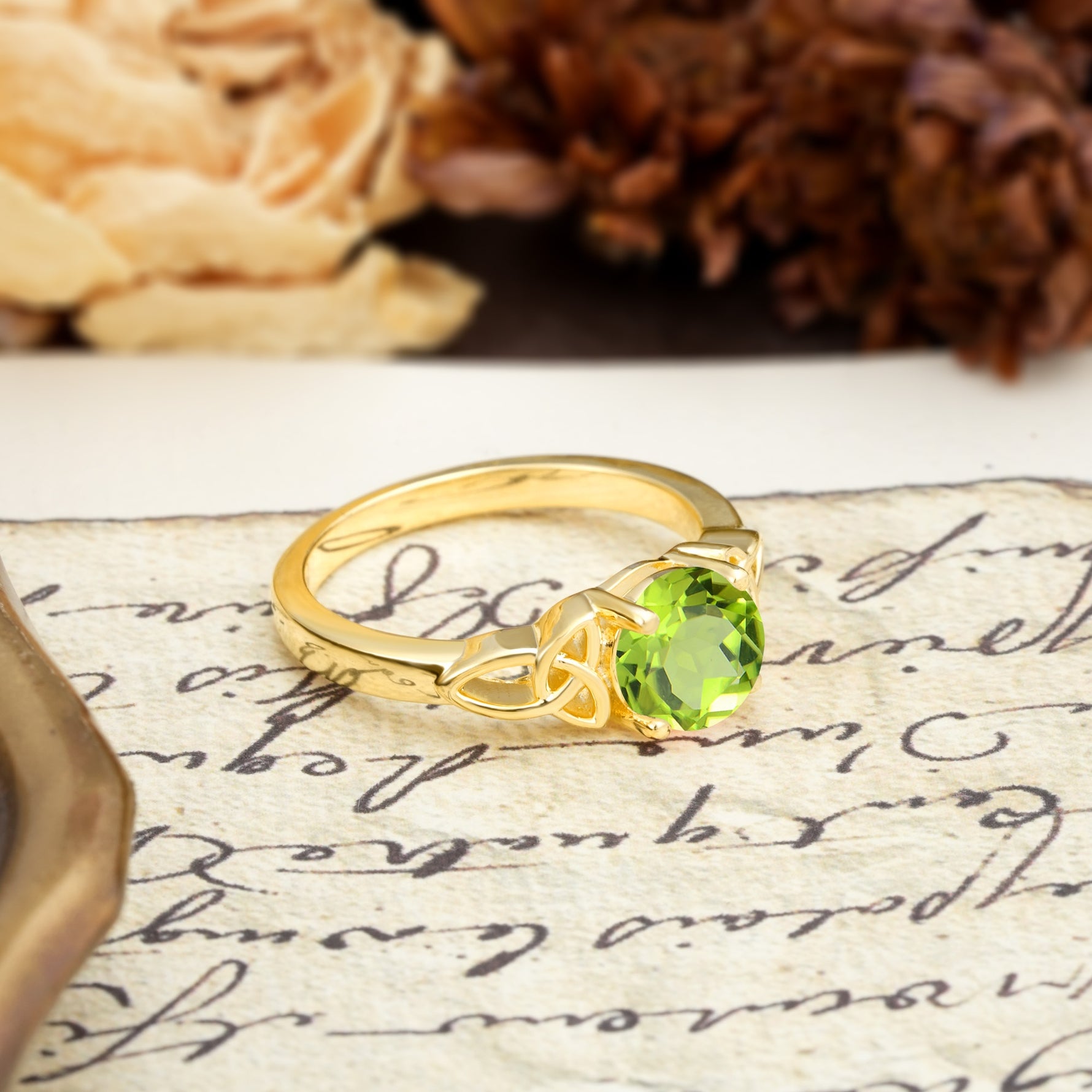 Nature-Inspired, Uniquely Intertwined 4-Prong Round Cut Peridot Engagement Ring - Additional view