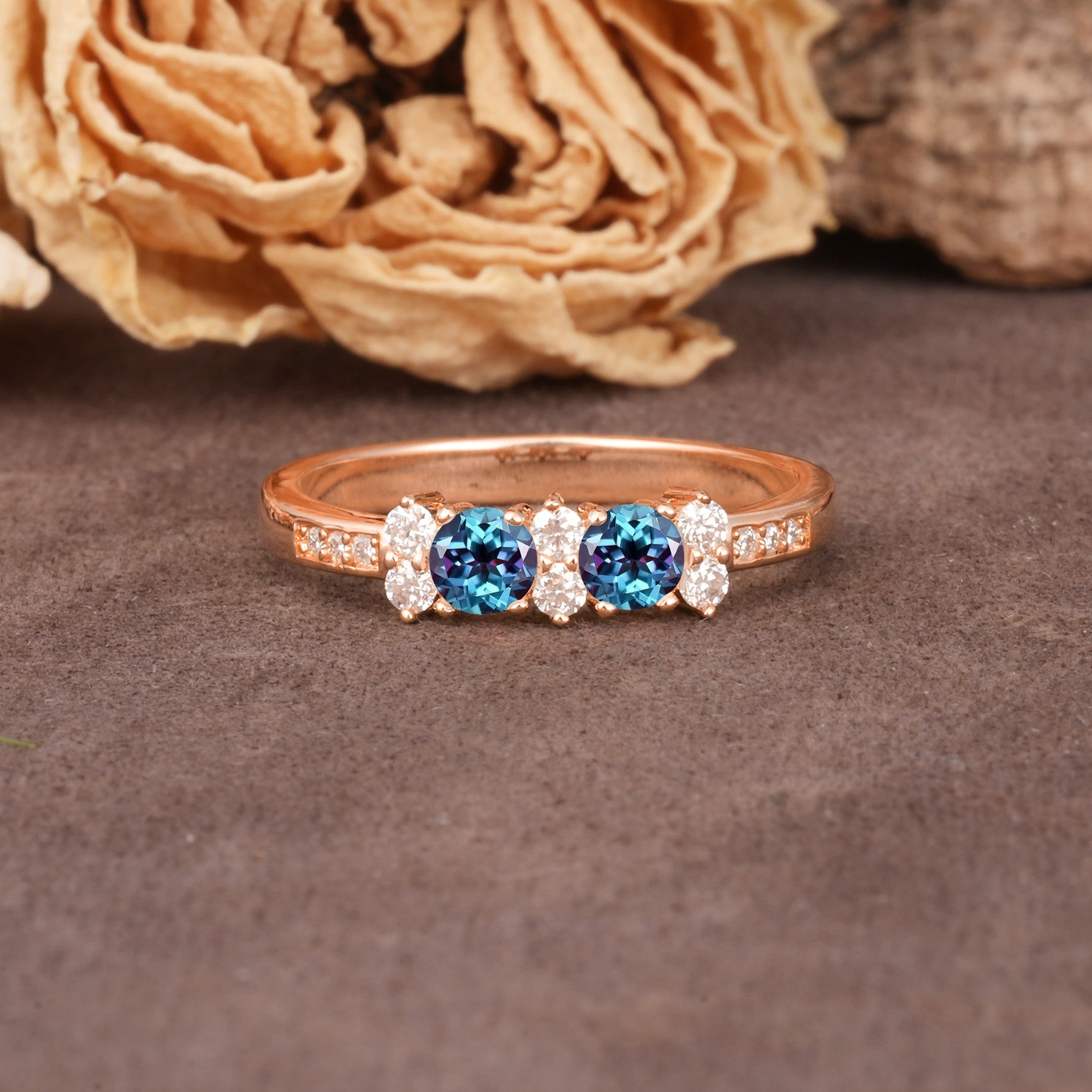 Unique and Luxurious 4-Prong Round Cut Alexandrite Wedding Ring - Additional view