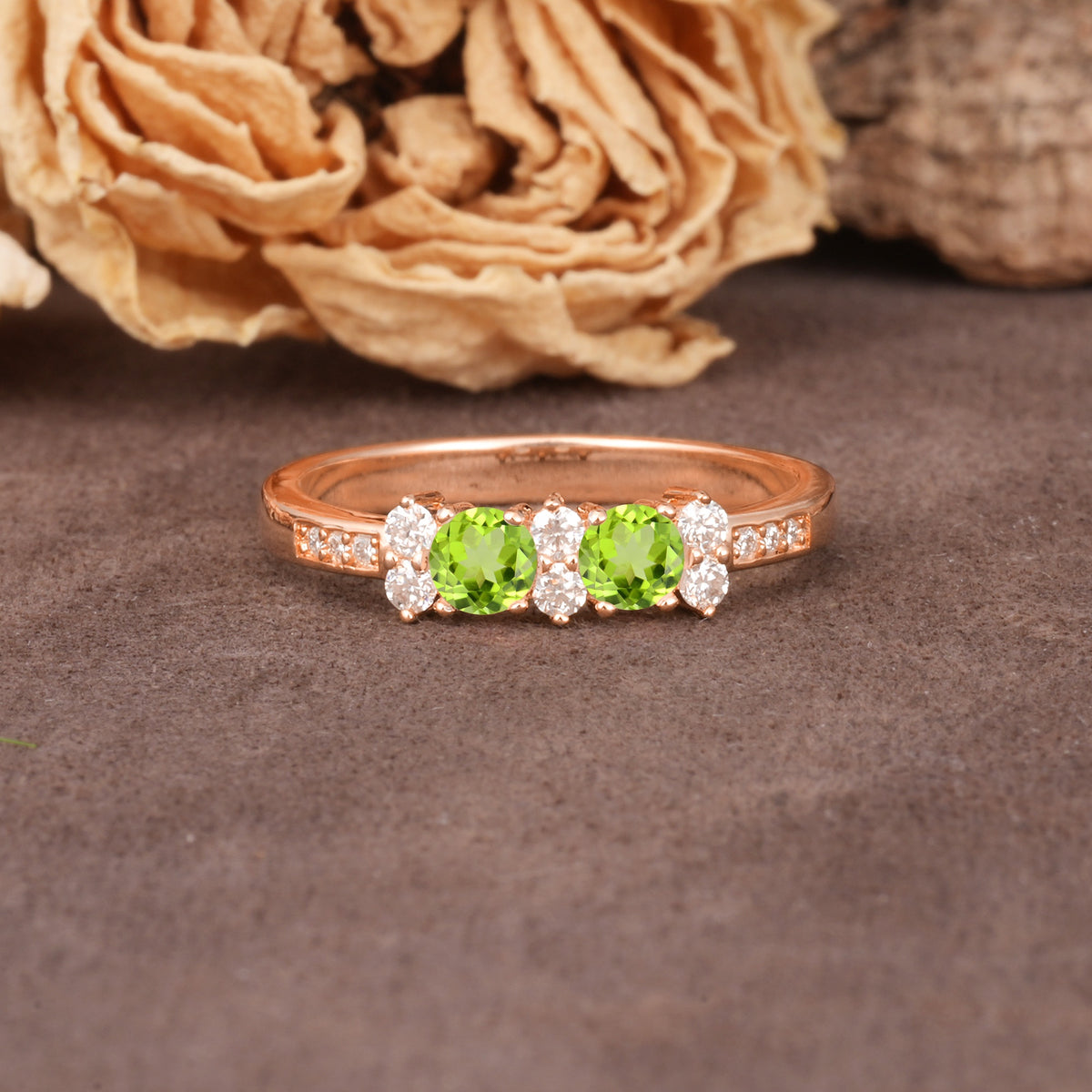 Unique and Luxurious 4-Prong Round Cut Peridot Wedding Ring - Additional view