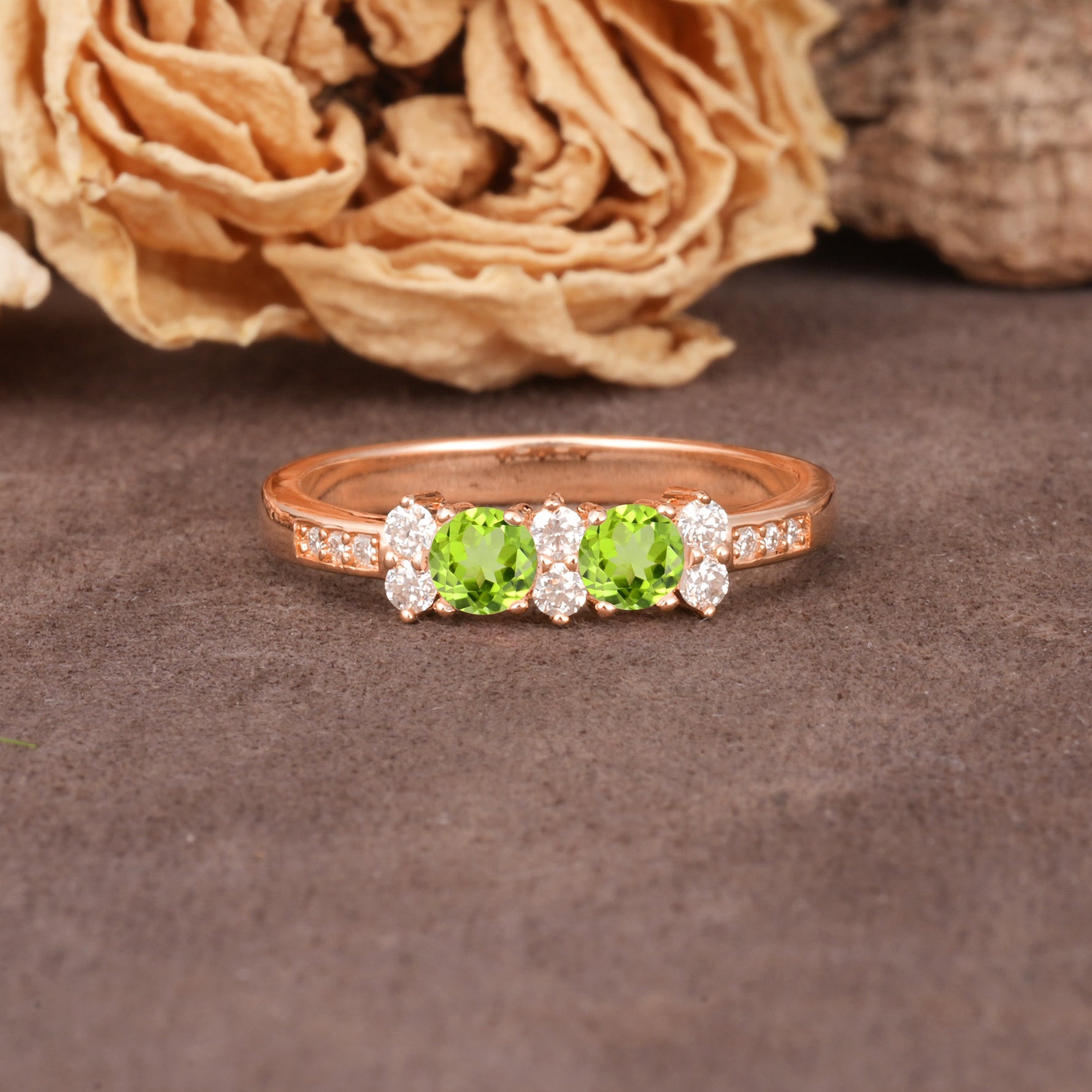 Unique and Luxurious 4-Prong Round Cut Peridot Wedding Ring - Additional view