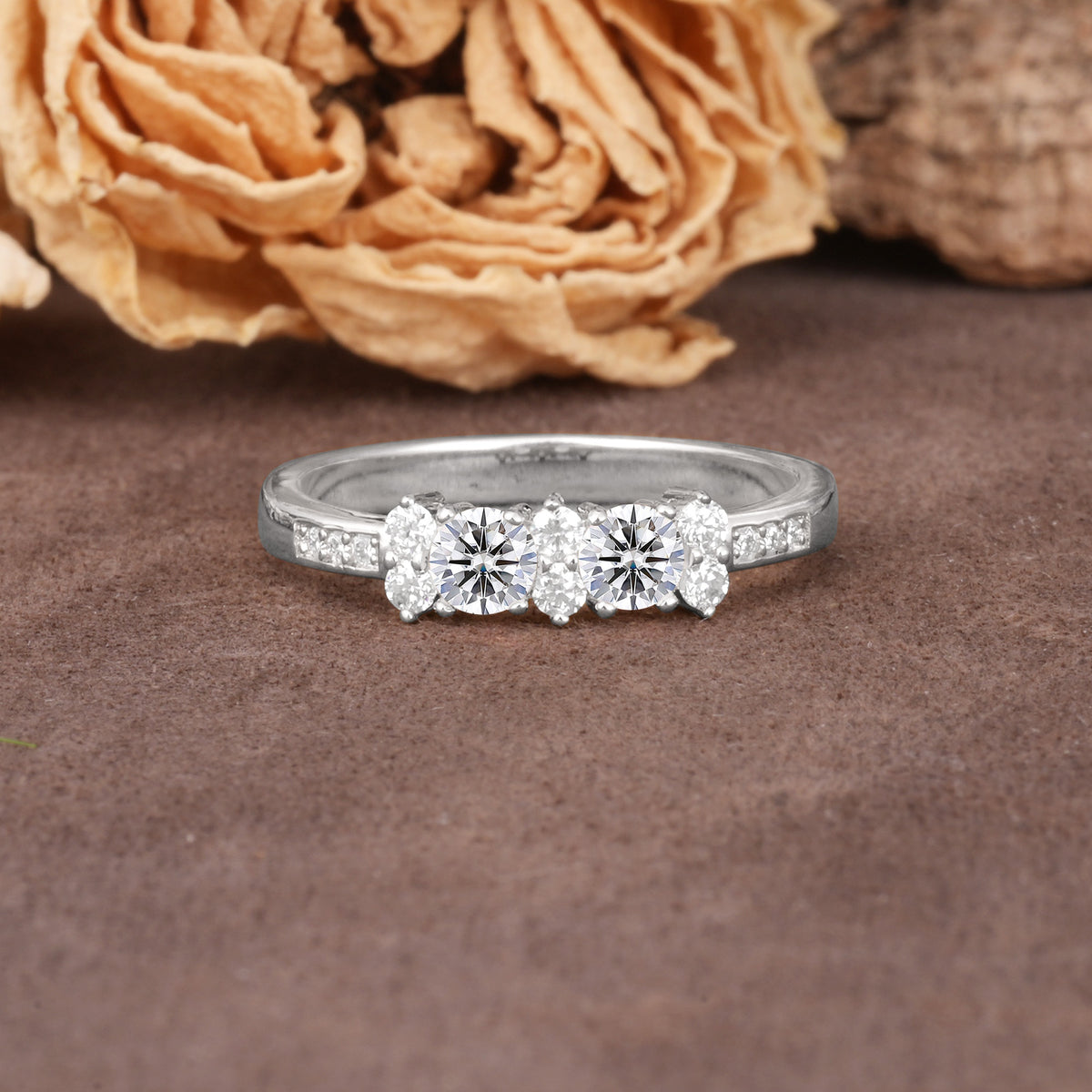 Unique and Luxurious 4-Prong Round Cut Lab Diamond Wedding Ring - Additional view