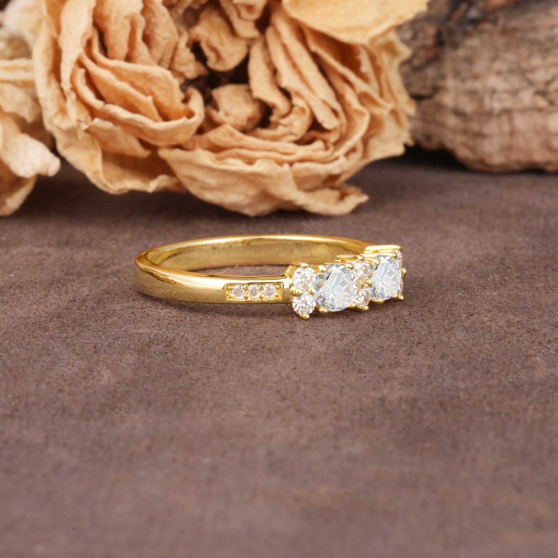 Unique and Luxurious 4-Prong Round Cut Moissanite Wedding Ring - Additional view