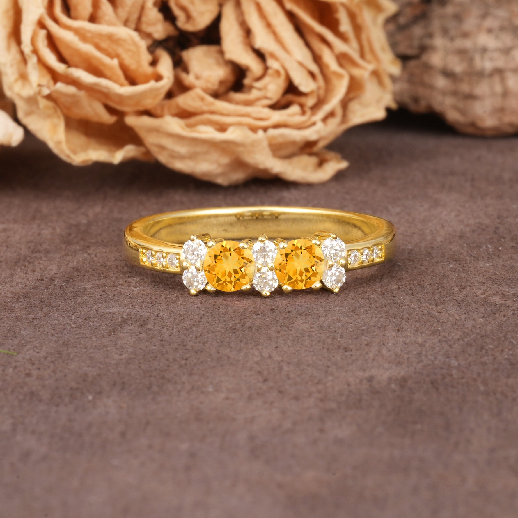 Unique and Luxurious 4-Prong Round Cut Citrine Wedding Ring - Additional view