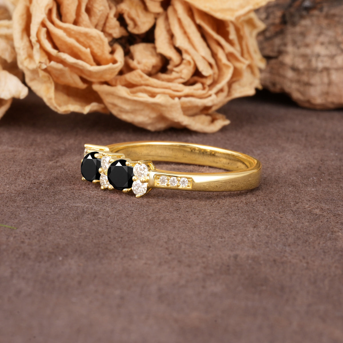 Unique and Luxurious 4-Prong Round Cut Black Onyx Wedding Ring - Additional view