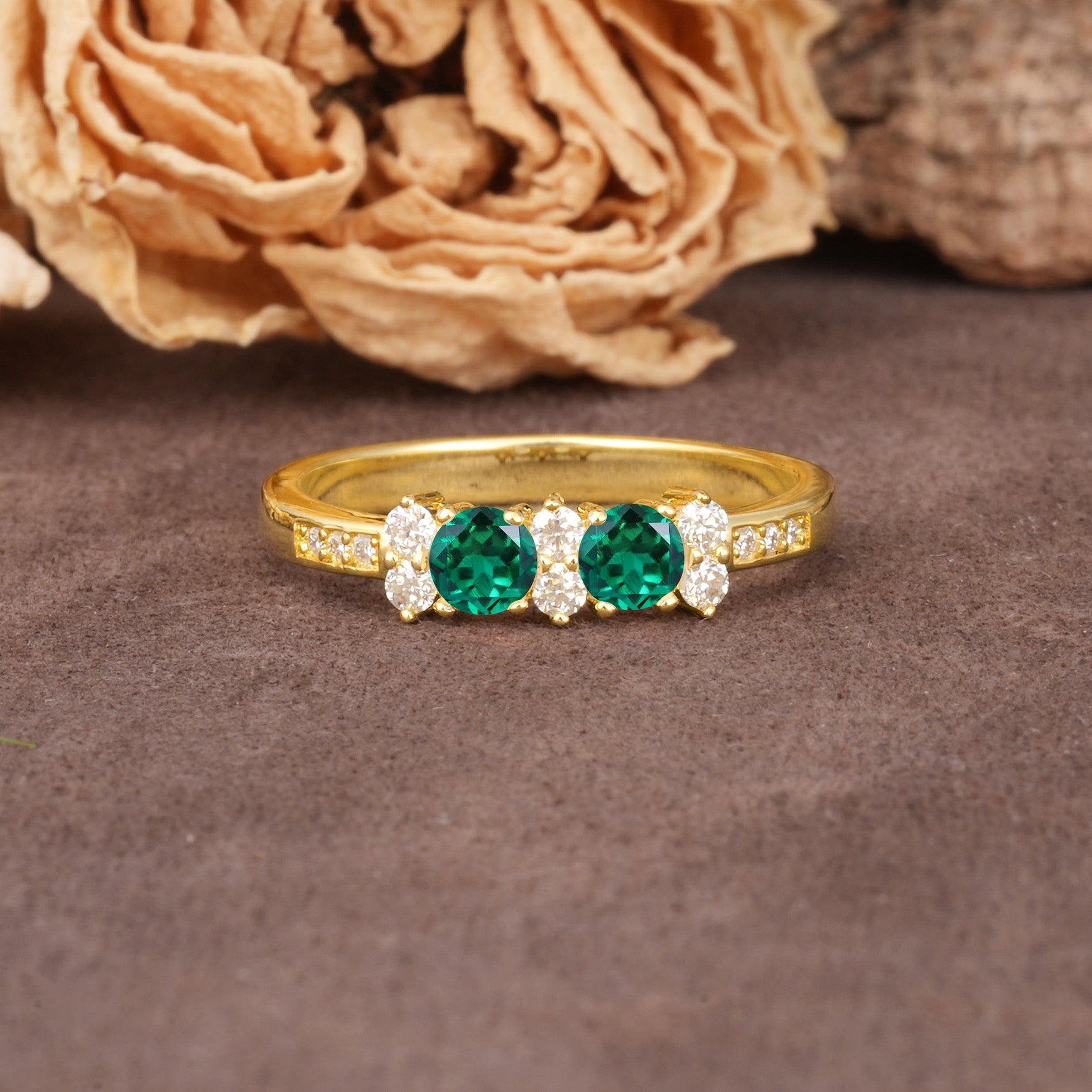 Unique and Luxurious 4-Prong Round Cut Emerald Wedding Ring - Additional view