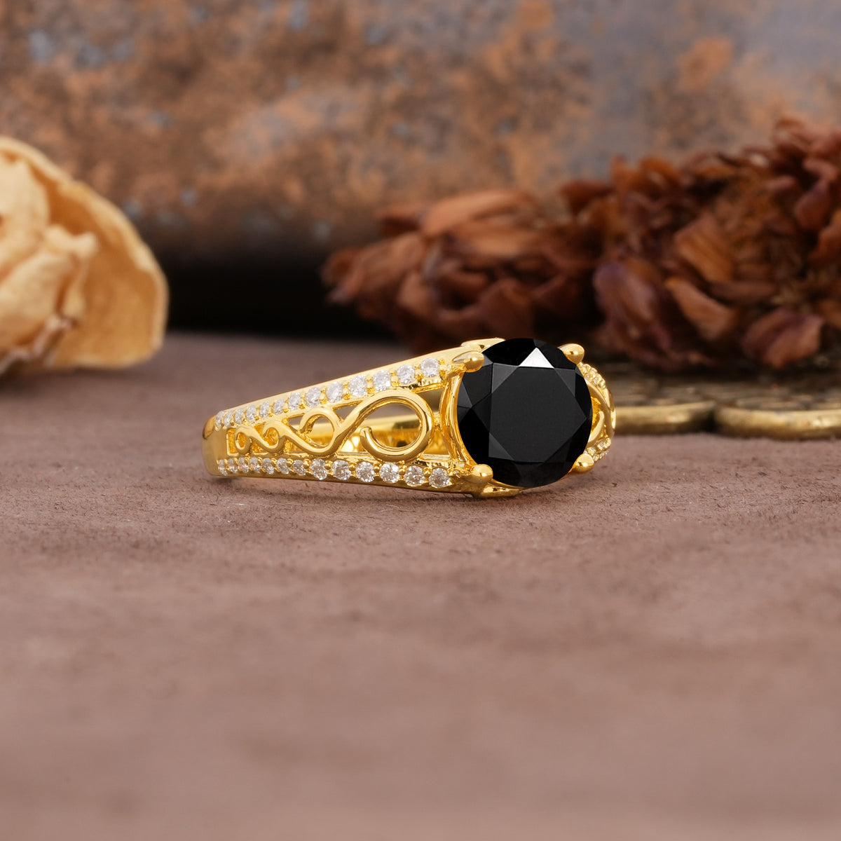 Luxurious and Unique, Entwined 4-Prong Round Cut Black Onyx Engagement Ring - Additional view