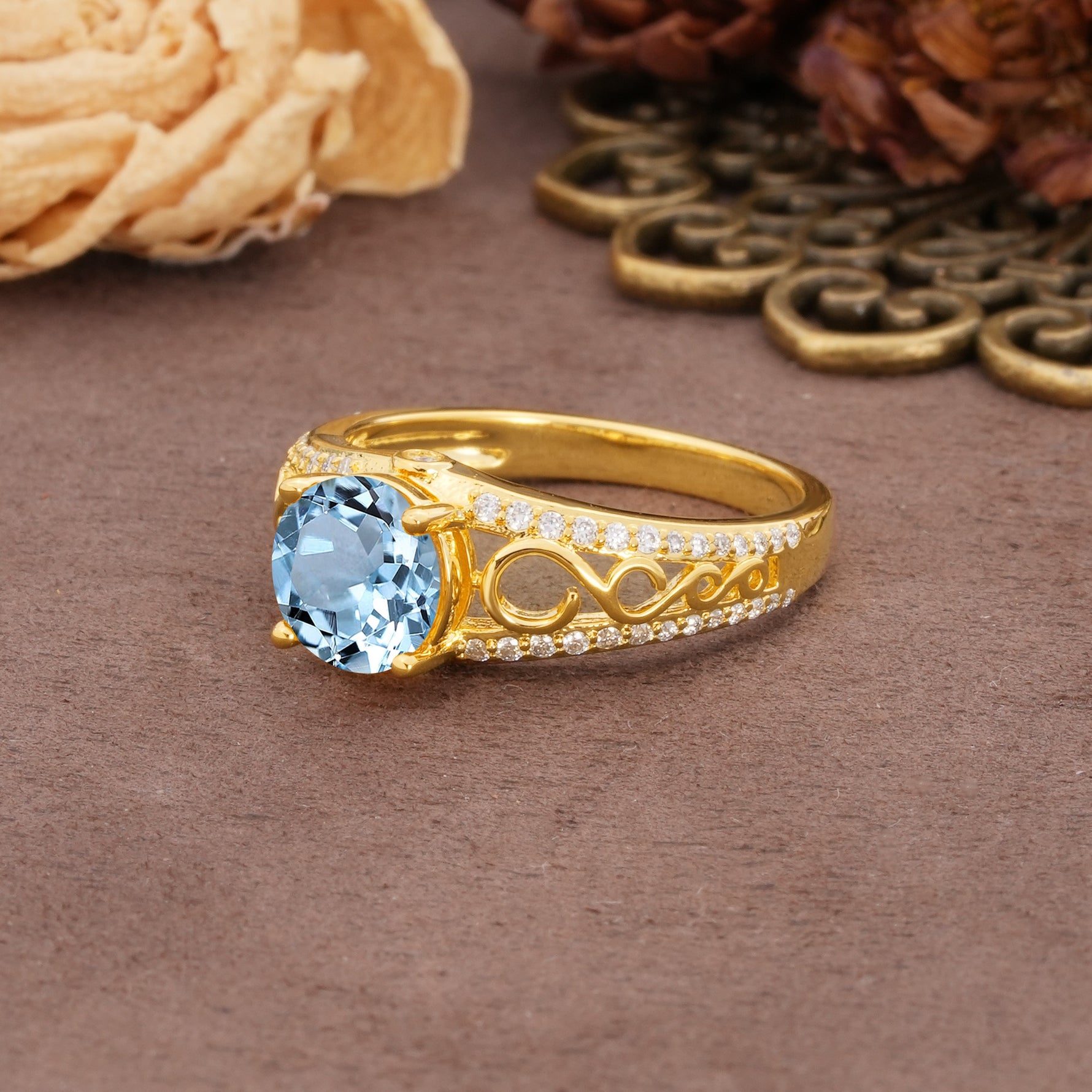 Luxurious and Unique, Entwined 4-Prong Round Cut Aquamarine Engagement Ring - Additional view
