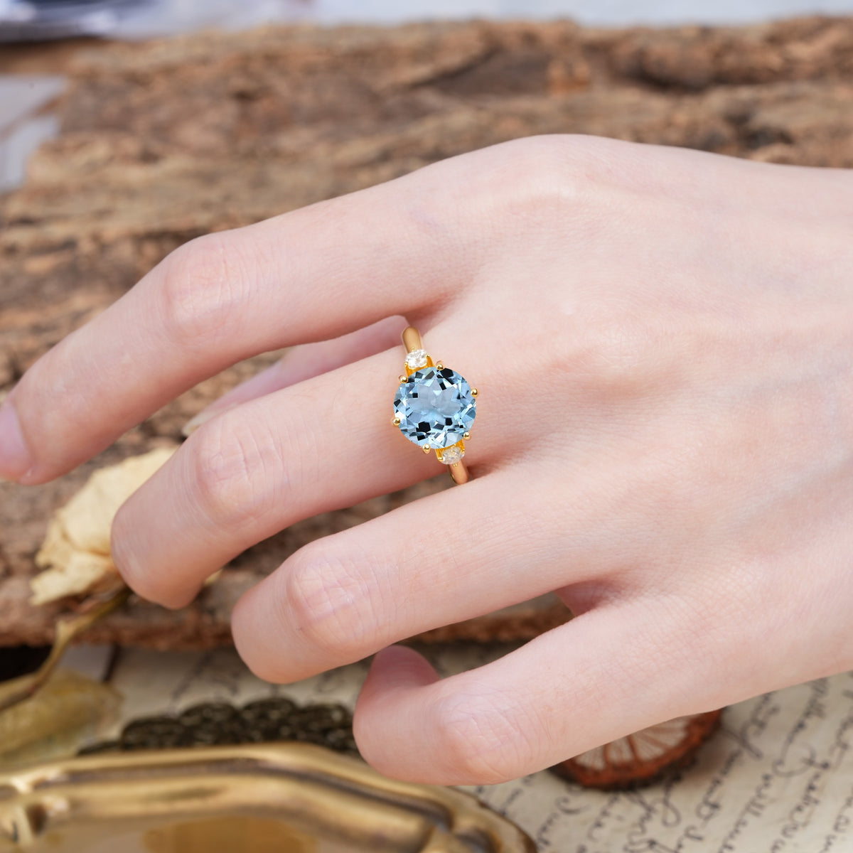 Unique and Minimalist 6-Prong Round Cut Aquamarine Three Stones Engagement Ring - Additional view