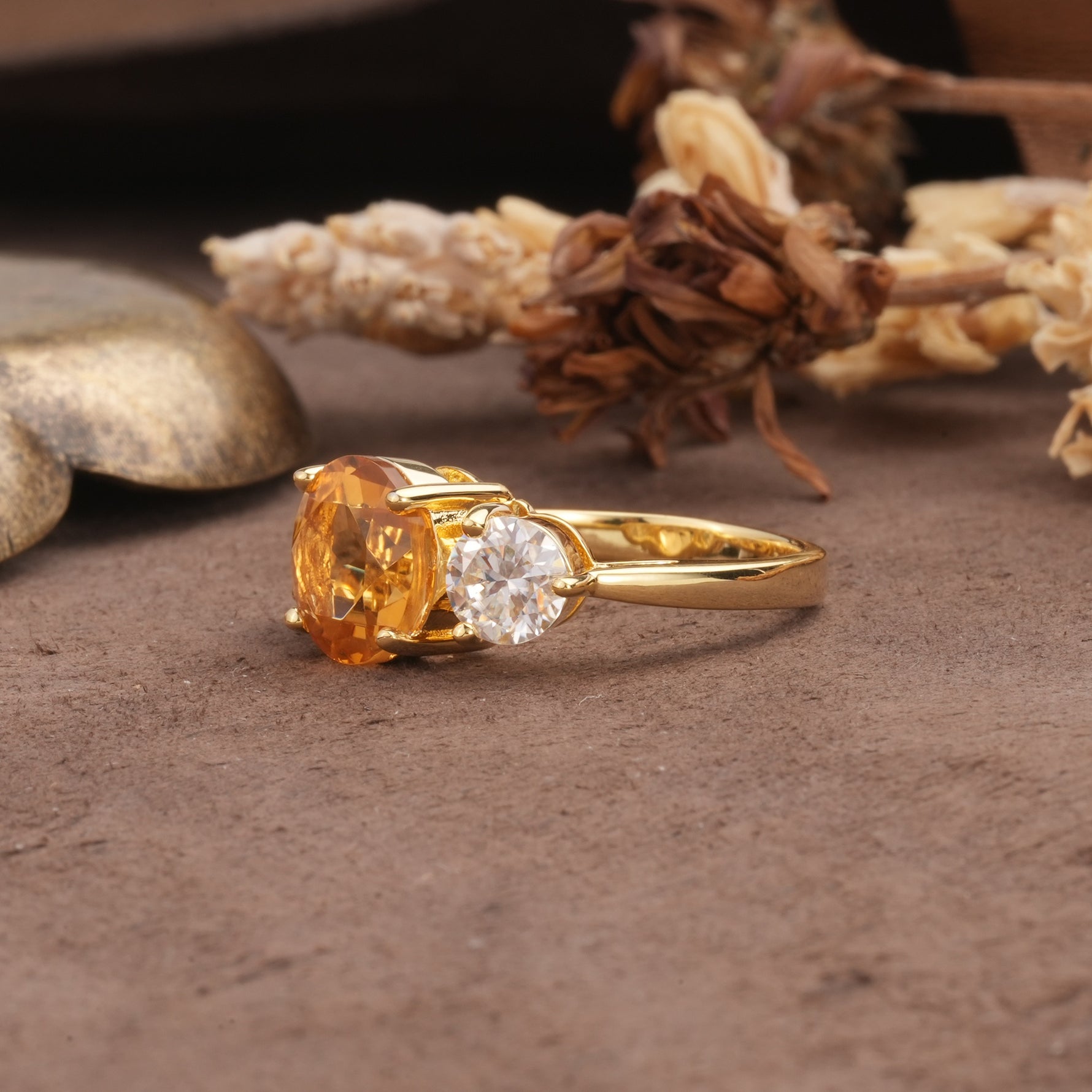 Classic Vintage 4-Prong Round Cut Citrine Three-Stone Wedding Ring - Additional view