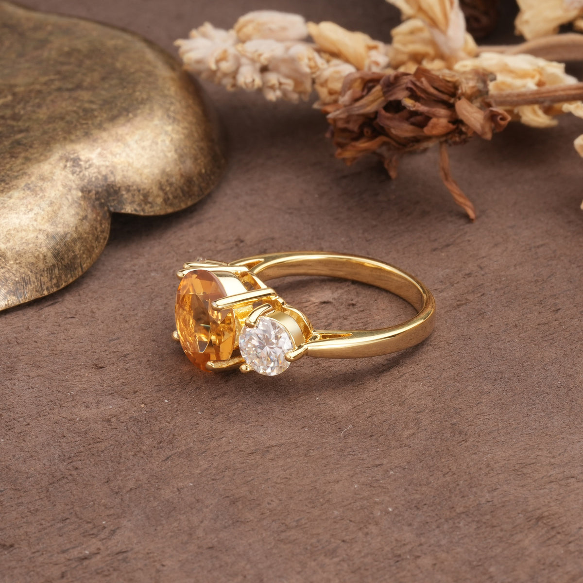 Classic Vintage 4-Prong Round Cut Citrine Three-Stone Wedding Ring - Additional view