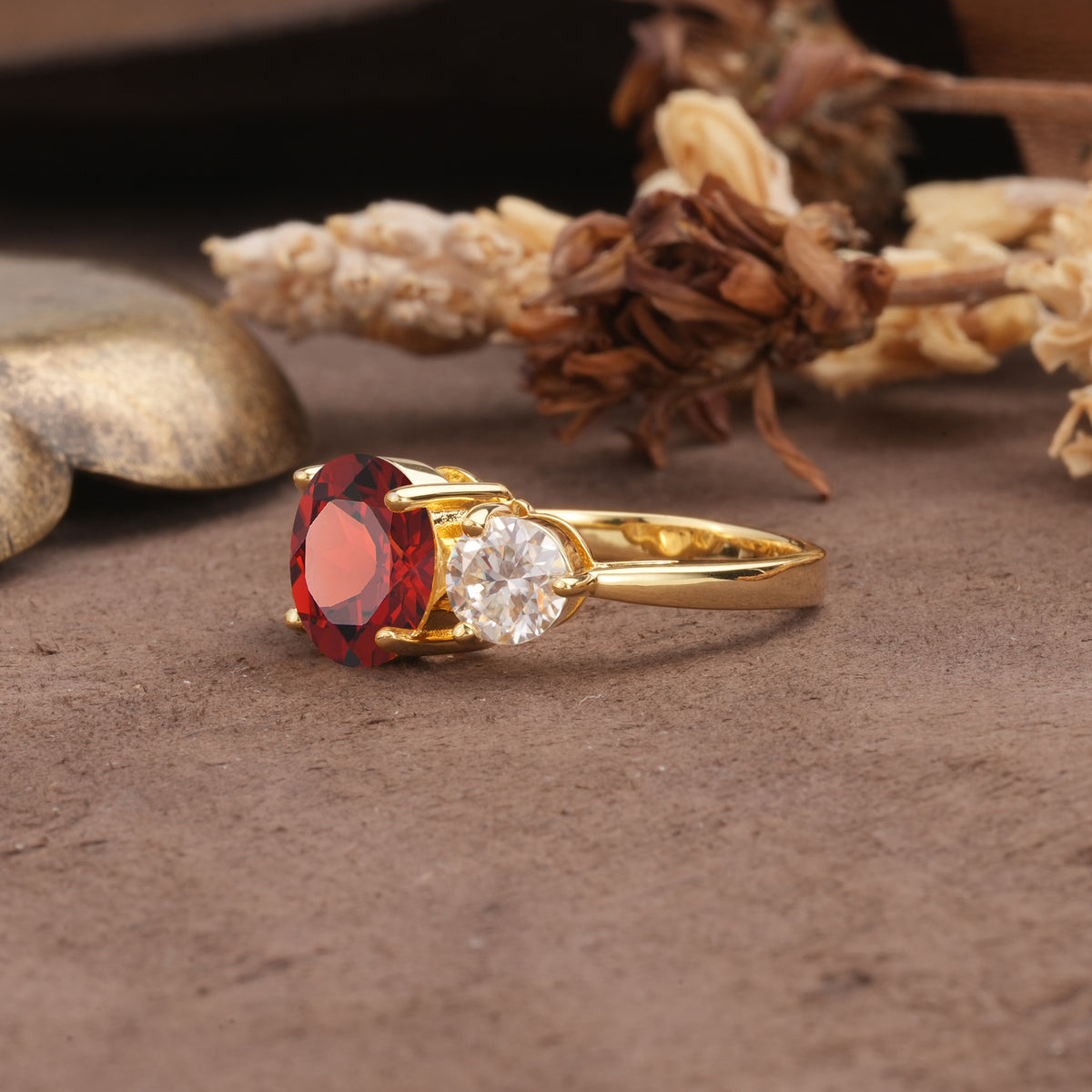 Classic Vintage 4-Prong Round Cut Garnet Three-Stone Wedding Ring - Additional view