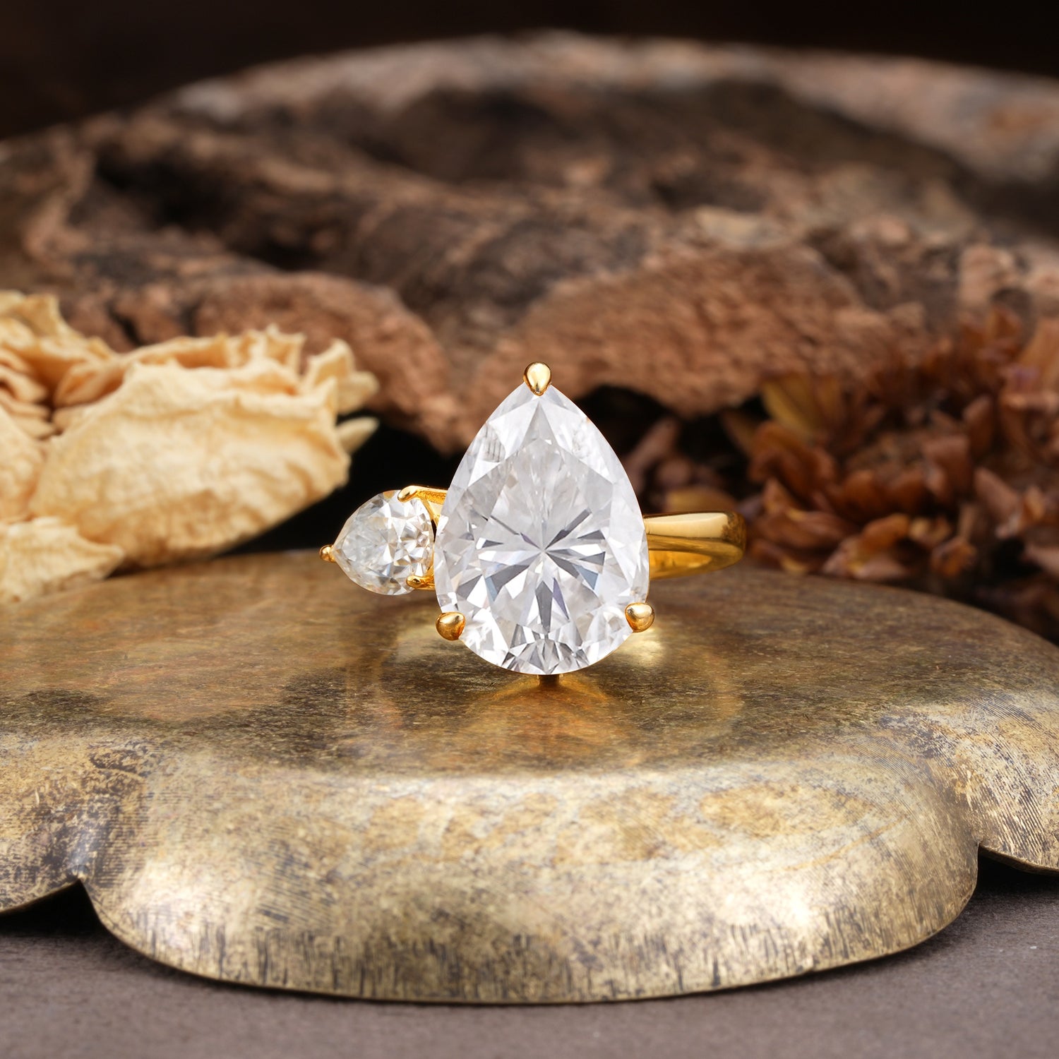 Classic, Minimalist 3-Prong Pear Cut Moissanite Two Stones Wedding Ring - Additional view