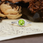 Retro Twisted Demon's Eye — 6-Prong Round Cut Peridot Engagement Ring - Additional view
