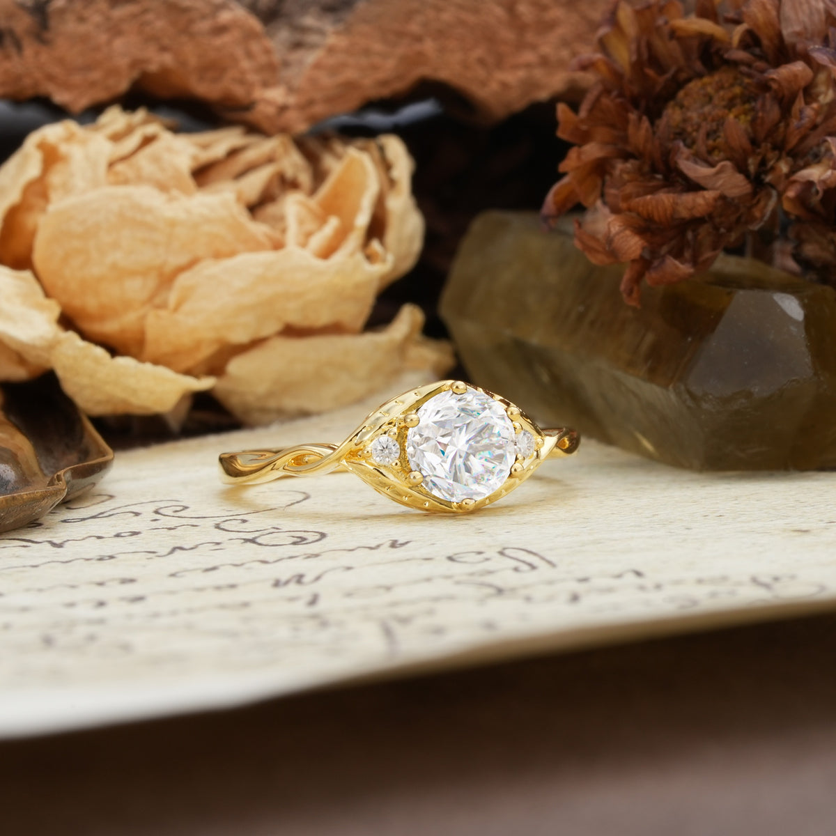 Retro Twisted Demon's Eye — 6-Prong Round Cut Moissanite Engagement Ring - Additional view