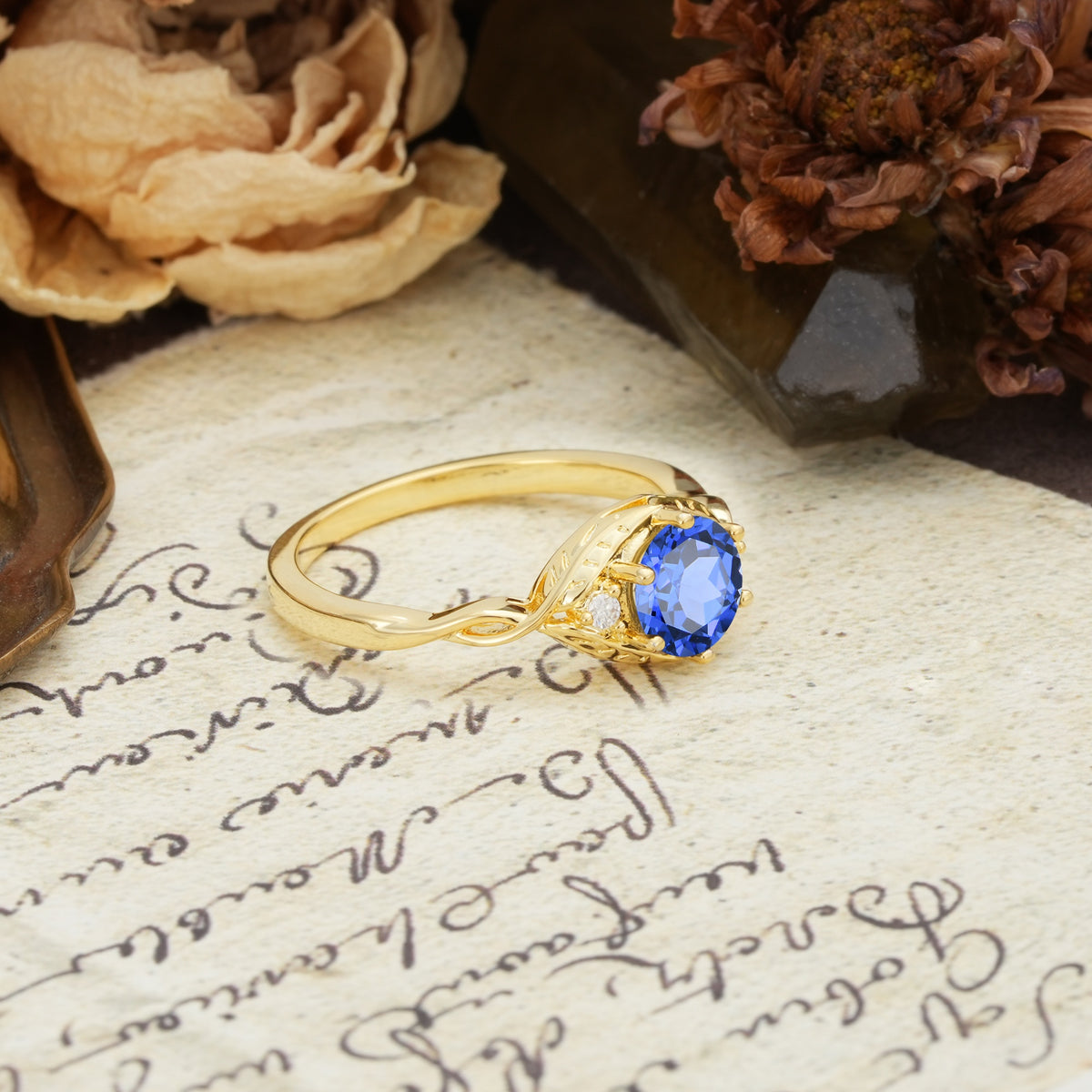 Retro Twisted Demon's Eye — 6-Prong Round Cut Sapphire Engagement Ring - Additional view