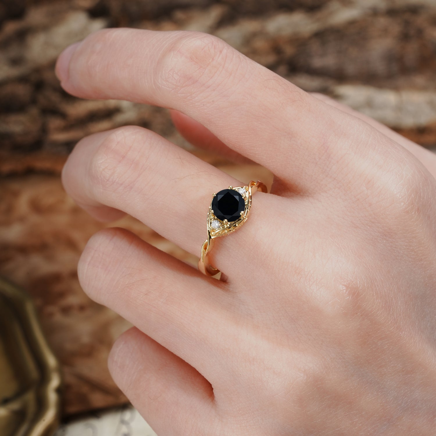 Retro Twisted Demon's Eye — 6-Prong Round Cut Black Onyx Engagement Ring