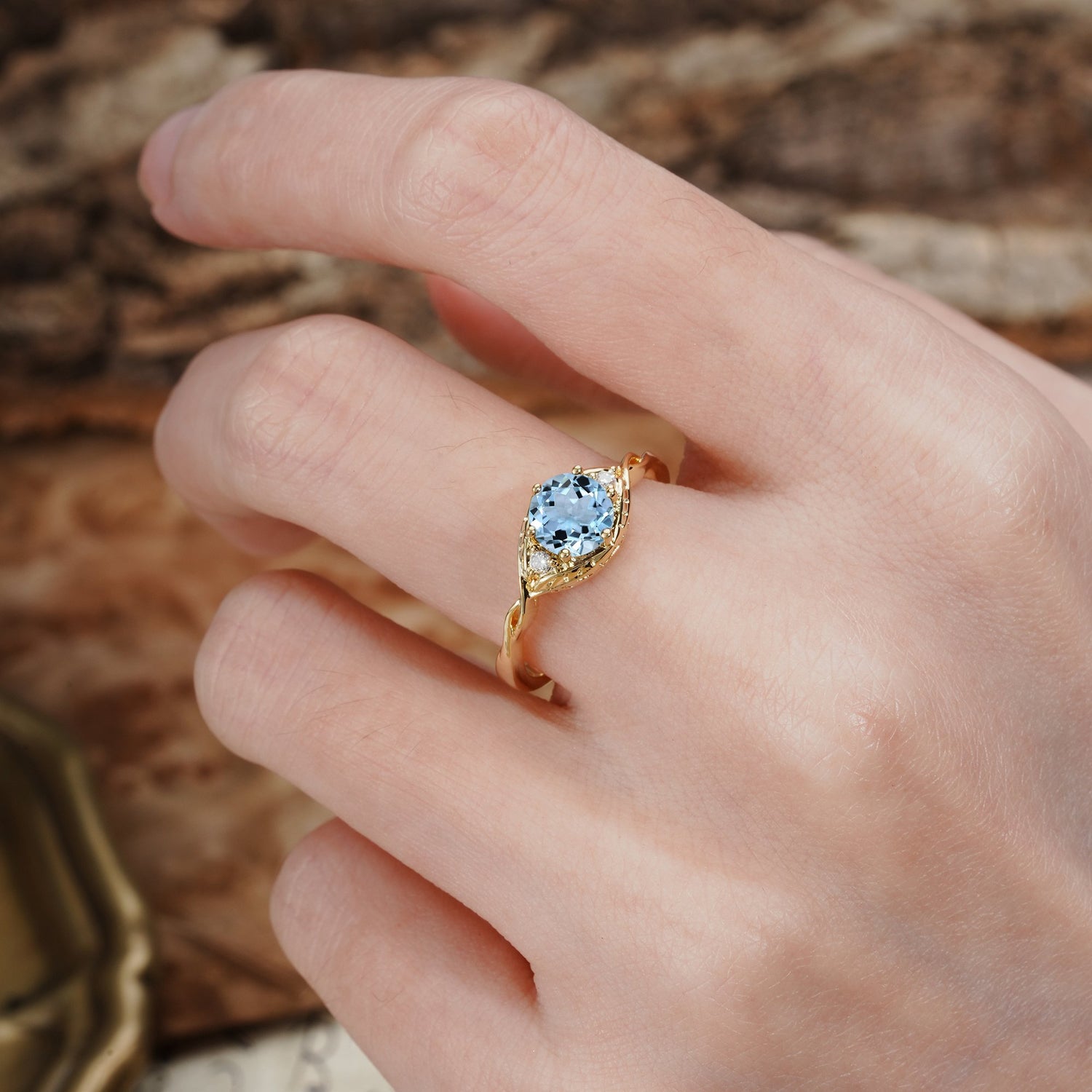 Retro Twisted Demon's Eye — 6-Prong Round Cut Aquamarine Engagement Ring