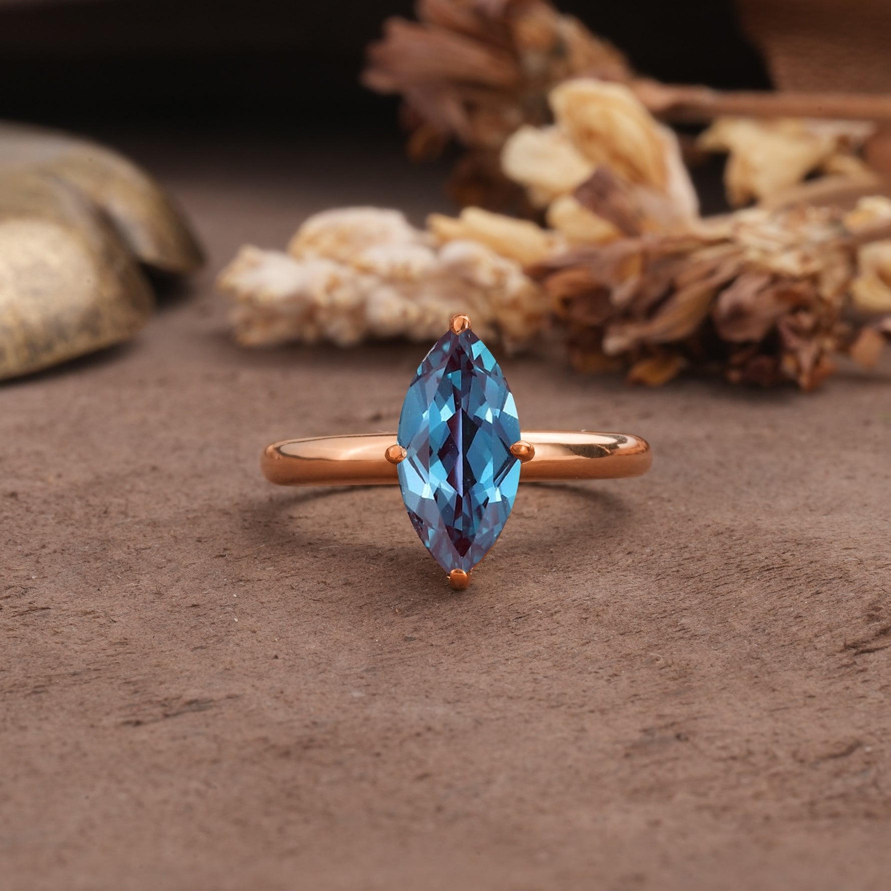 Unique and Luxurious 4-Prong Marquise Cut Alexandrite Engagement Ring - Additional view