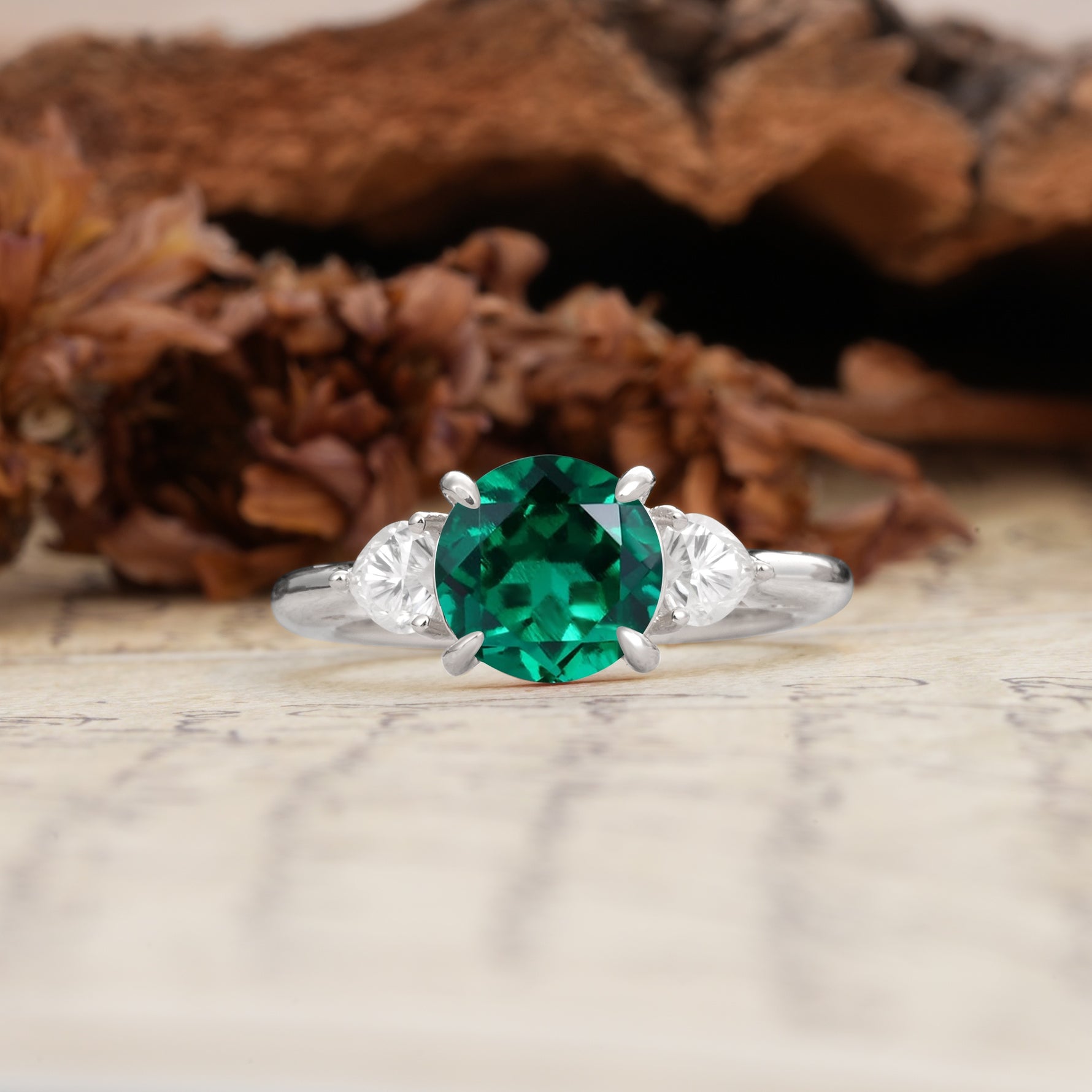 Minimalist 4-Prong Round Cut Emerald Three Stones Wedding Ring - Additional view