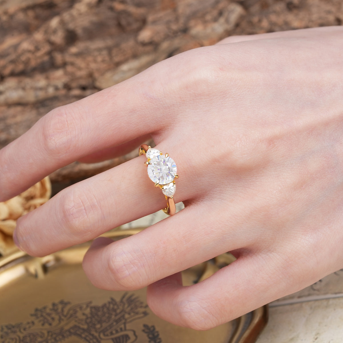 Minimalist 4-Prong Round Cut Moissanite Three Stones Wedding Ring - Additional view