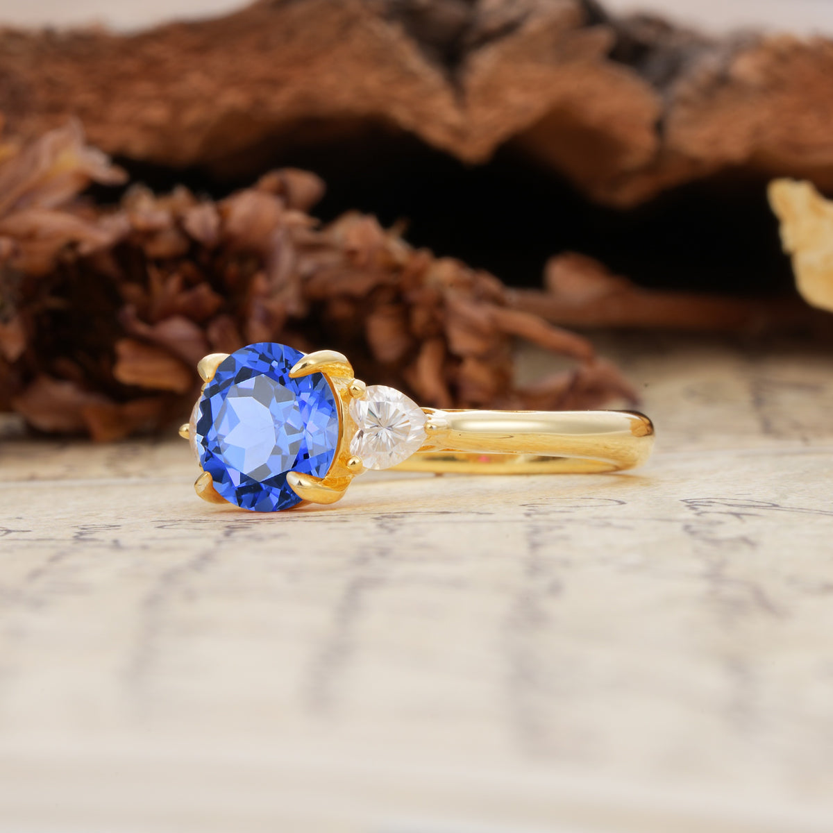 Minimalist 4-Prong Round Cut Sapphire Three Stones Wedding Ring - Additional view