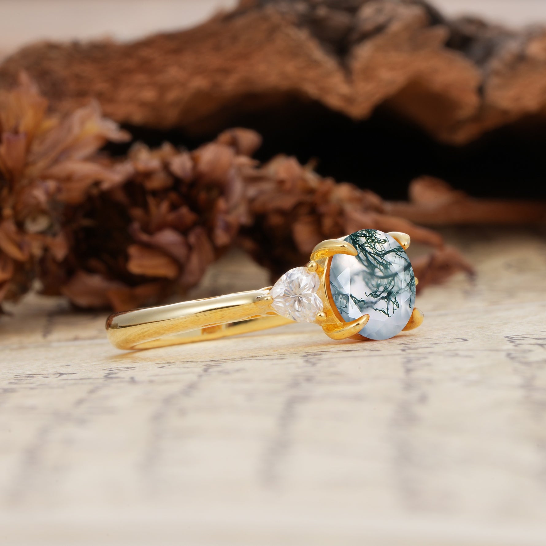 Minimalist 4-Prong Round Cut Moss Agate Three Stones Wedding Ring - Additional view