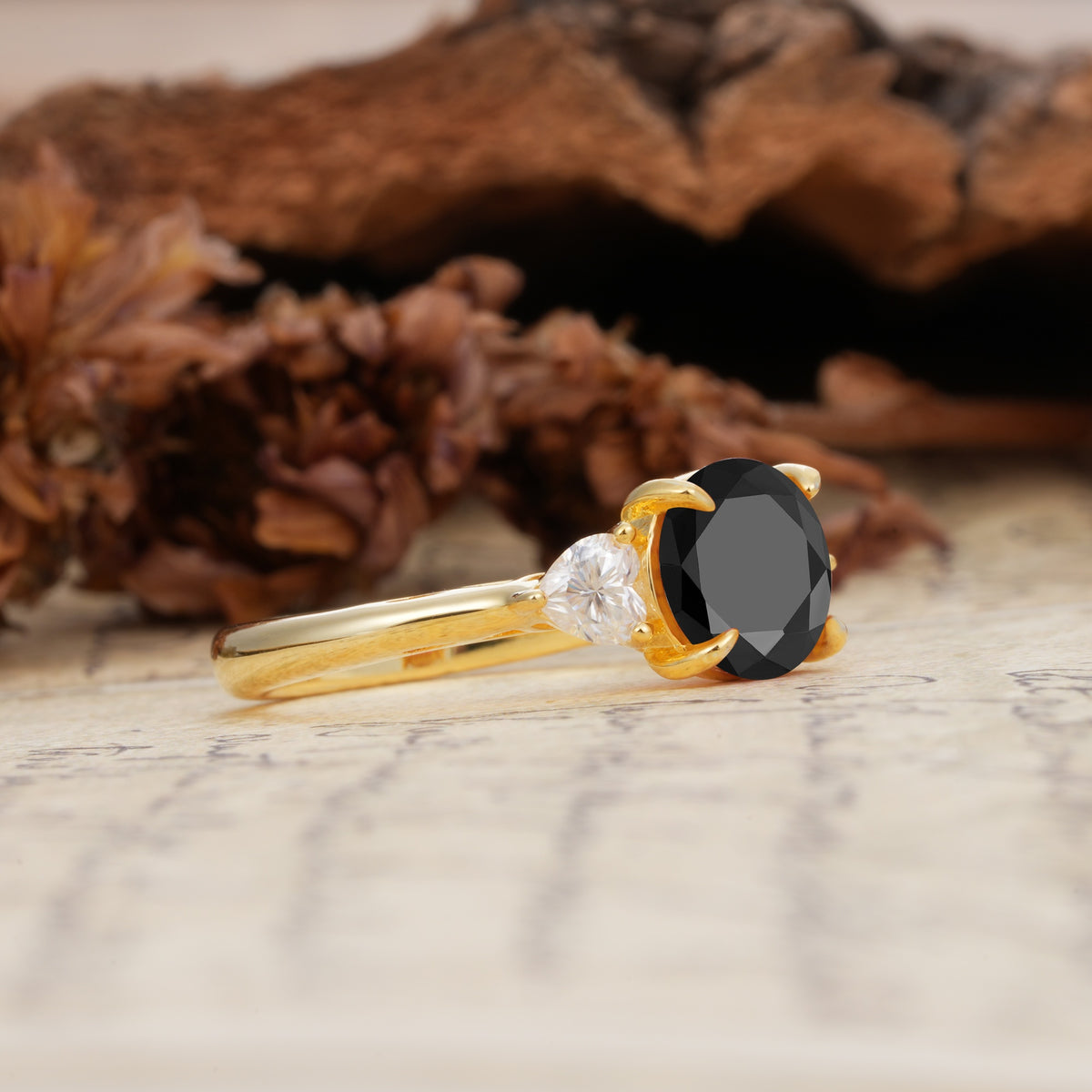 Minimalist 4-Prong Round Cut Black Onyx Three Stones Wedding Ring - Additional view