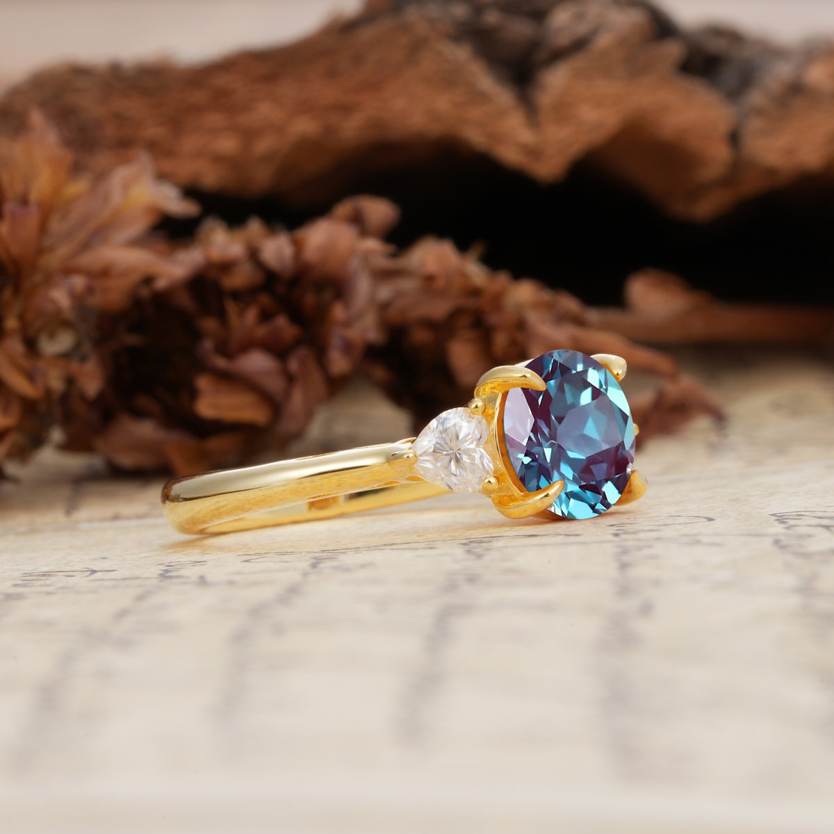 Minimalist 4-Prong Round Cut Alexandrite Three Stones Wedding Ring - Additional view