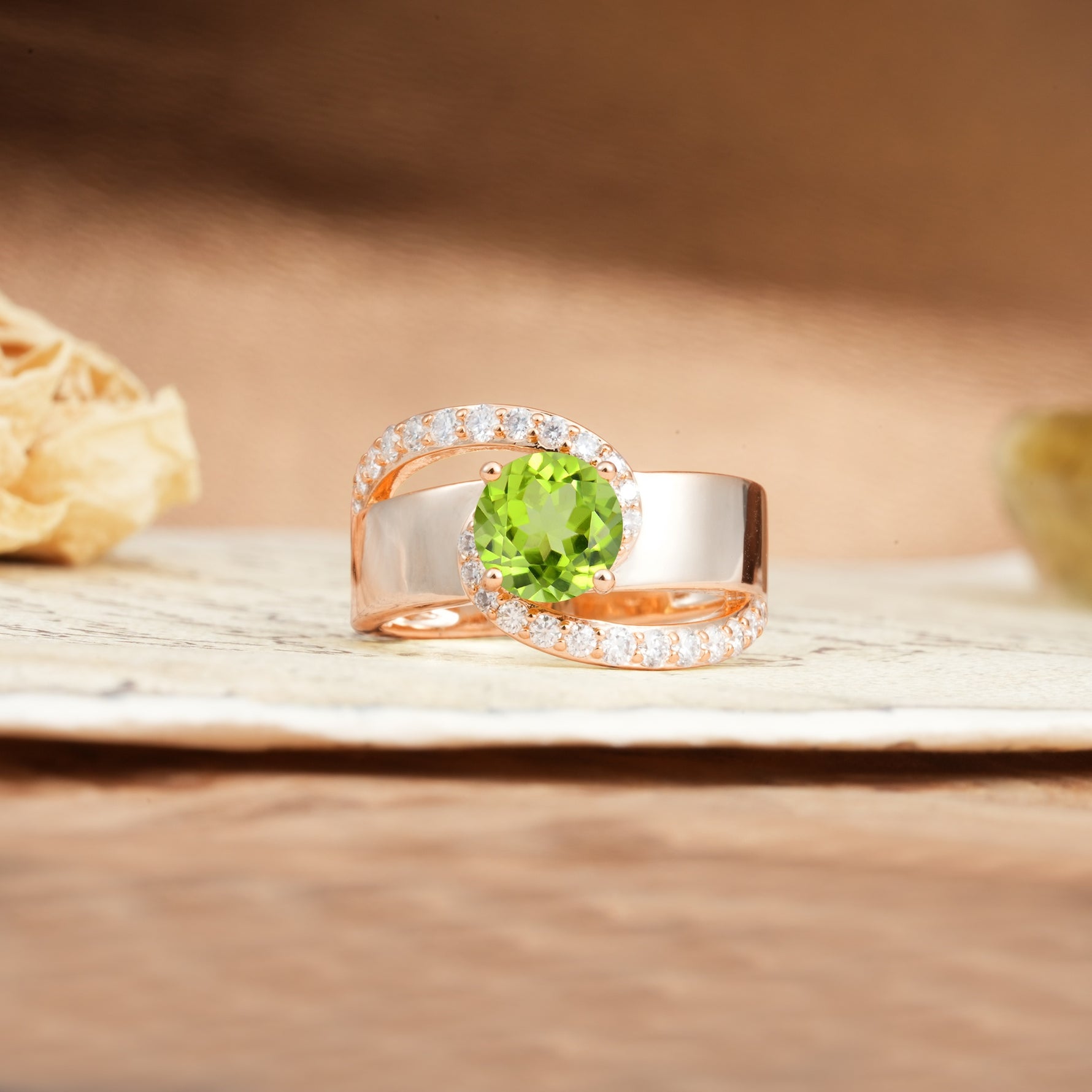 Retro-Luxe Twisted 4-Prong Round Cut Peridot Engagement Ring - Additional view