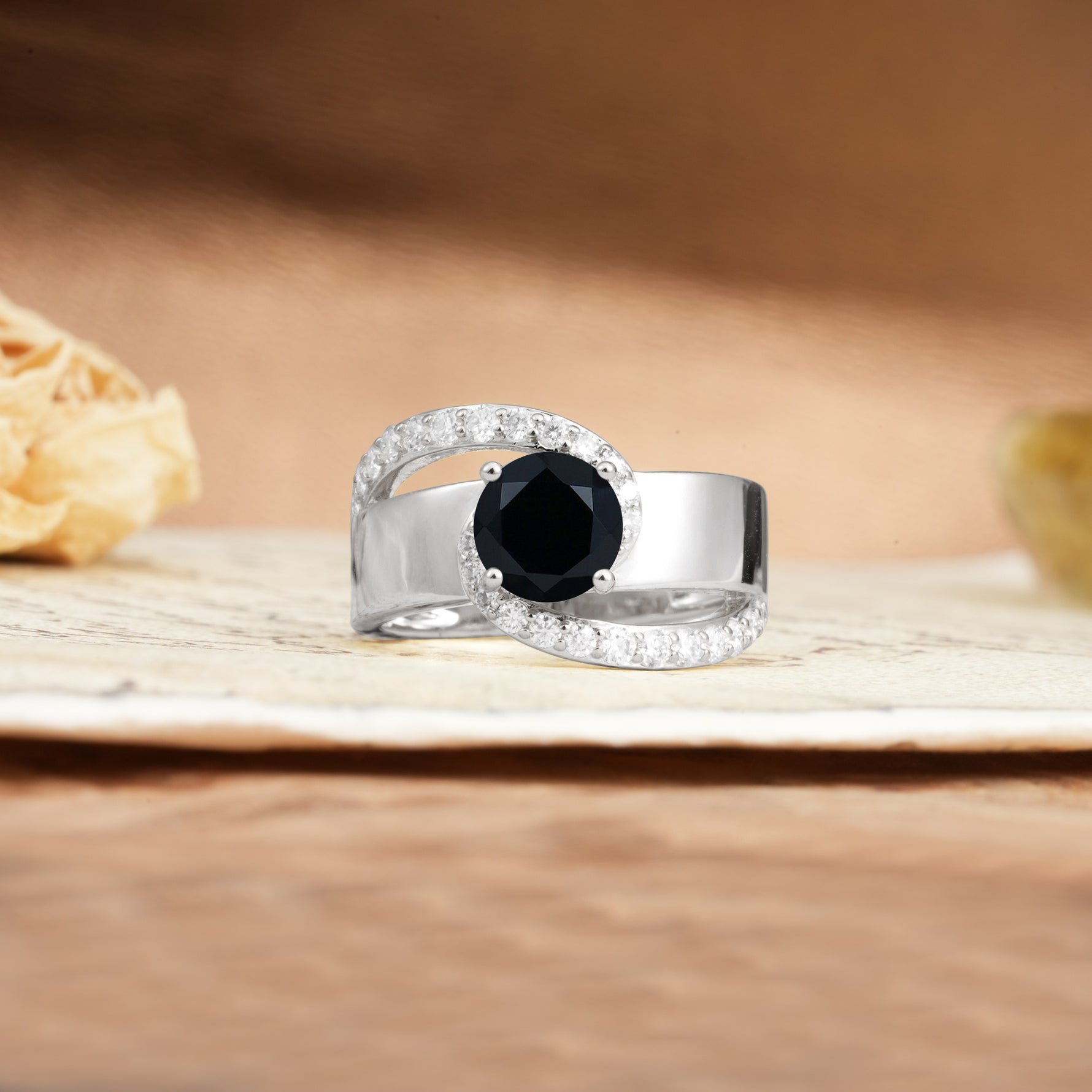 Retro-Luxe Twisted 4-Prong Round Cut Black Onyx Engagement Ring - Additional view