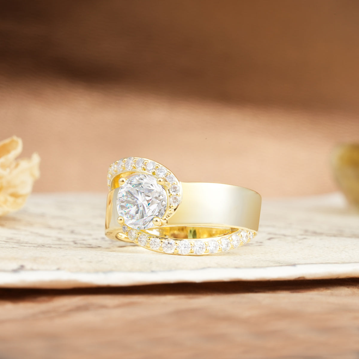 Retro-Luxe Twisted 4-Prong Round Cut Moissanite Engagement Ring - Additional view