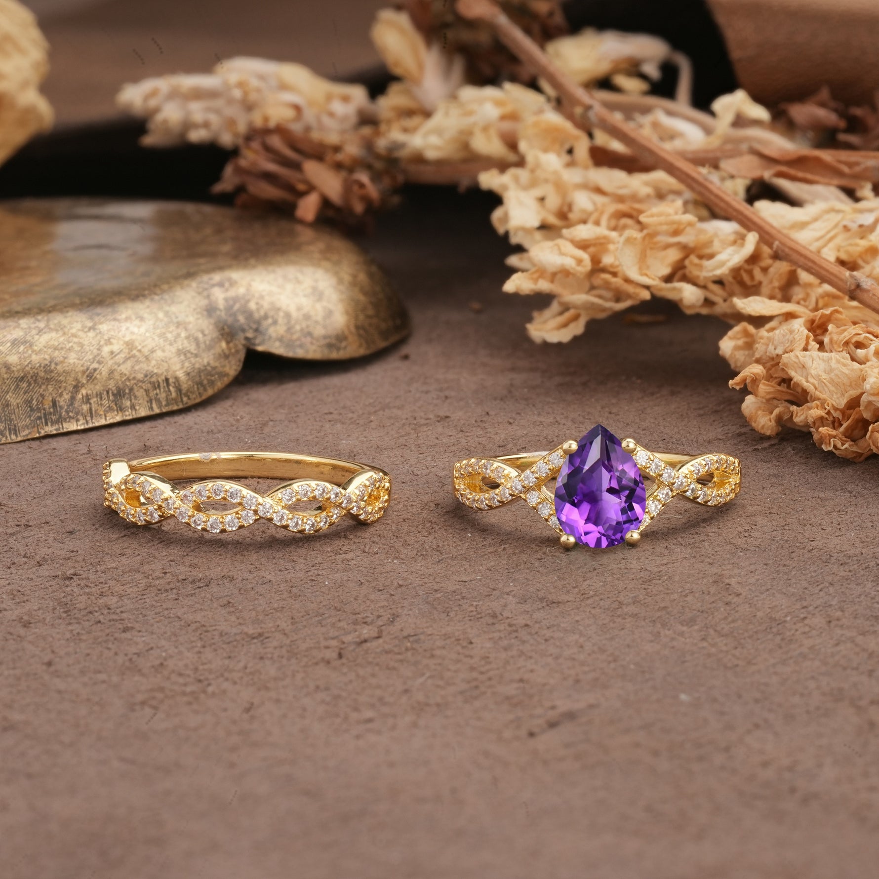 Luxurious and Unique: Entwined 4-Prong Pear Cut Amethyst Bridal Ring Set - Additional view