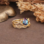 Luxurious and Unique: Entwined 4-Prong Pear Cut Alexandrite Bridal Ring Set - Rose-Gold