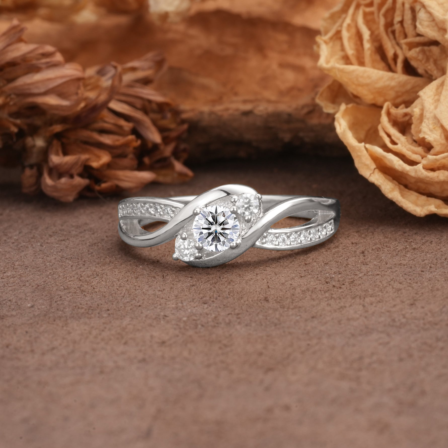 Unique, Minimalist, Twisted 4-Prong Round Cut Lab Diamond Wedding Ring - Additional view