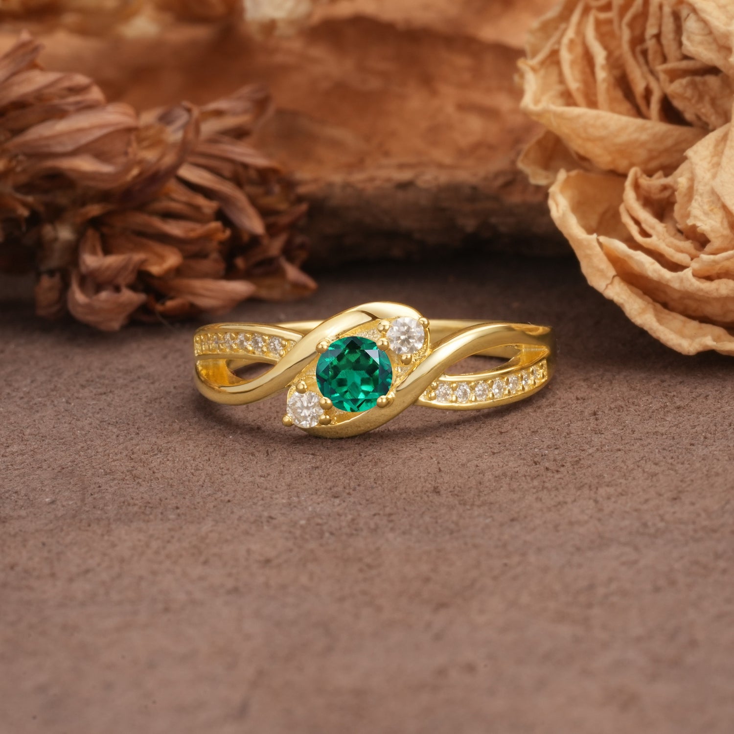 Unique, Minimalist, Twisted 4-Prong Round Cut Emerald Wedding Ring - Additional view