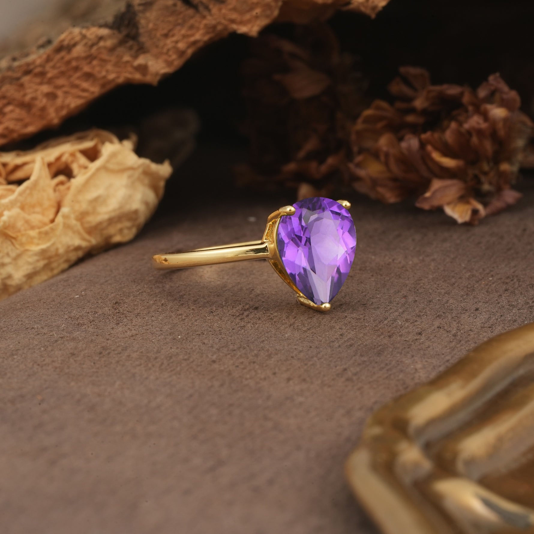 Unique, Classic, and Minimalist 3-Prong Pear Cut Amethyst Engagement Ring - Additional view