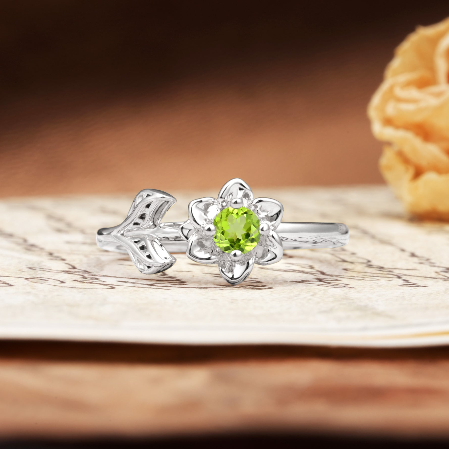Natural-Inspired Floral Shape 4-Prong Round Cut Peridot Engagement Ring - Additional view