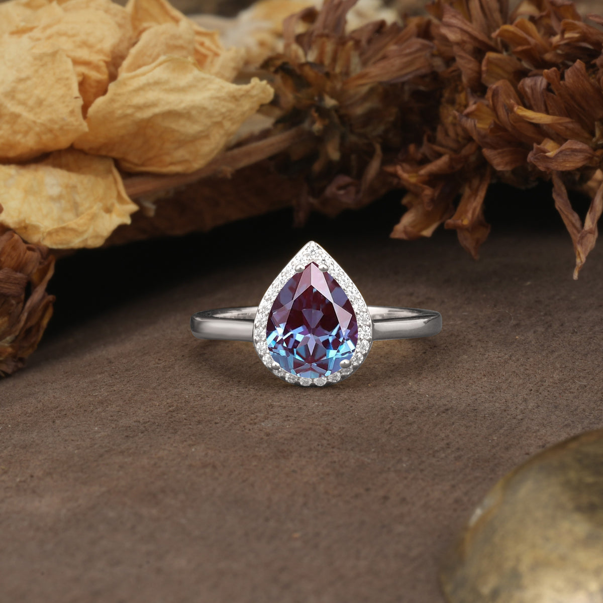 Luxurious and Unique 4-Prong Pear Cut Alexandrite Engagement Ring - Additional view