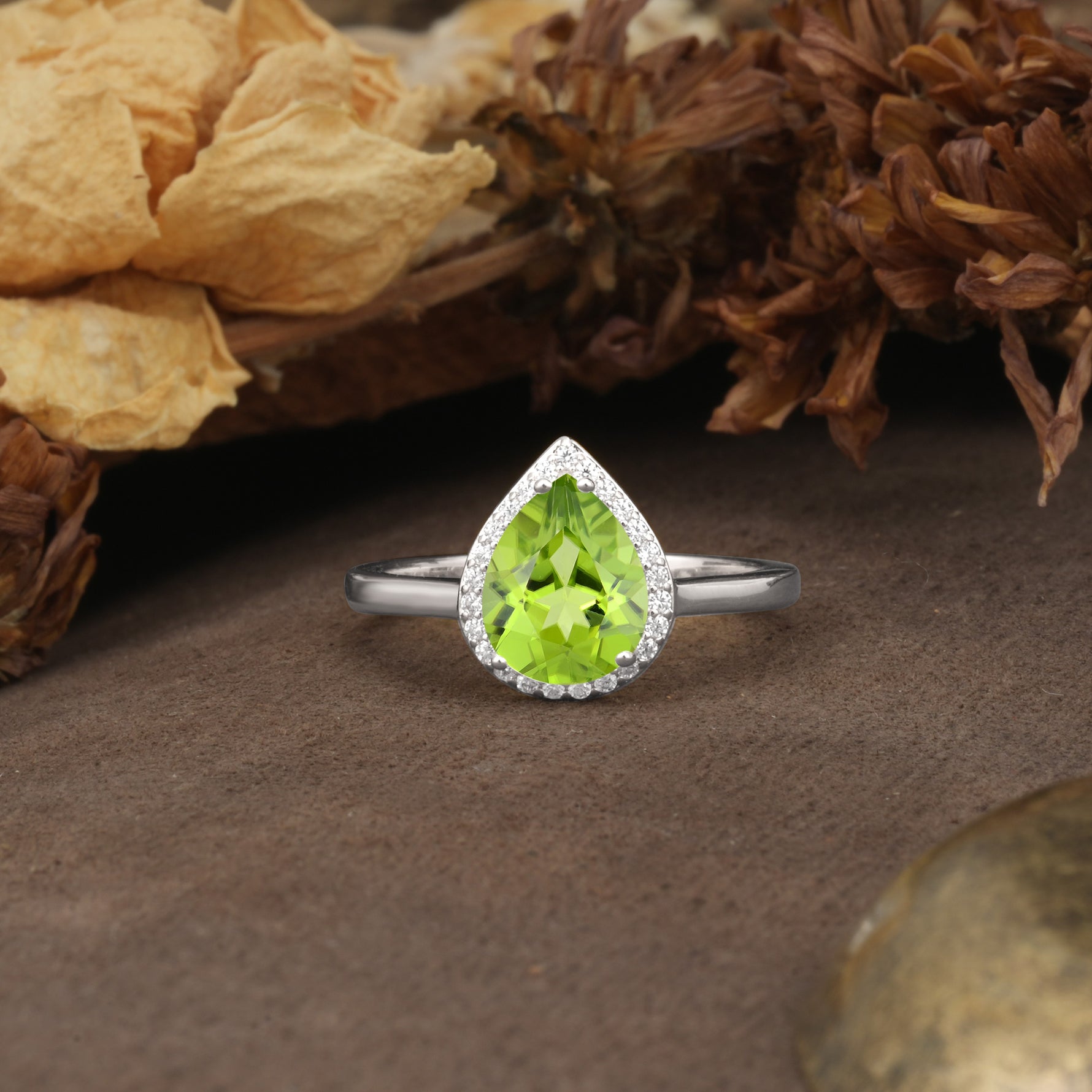 Luxurious and Unique 4-Prong Pear Cut Peridot Engagement Ring - Additional view