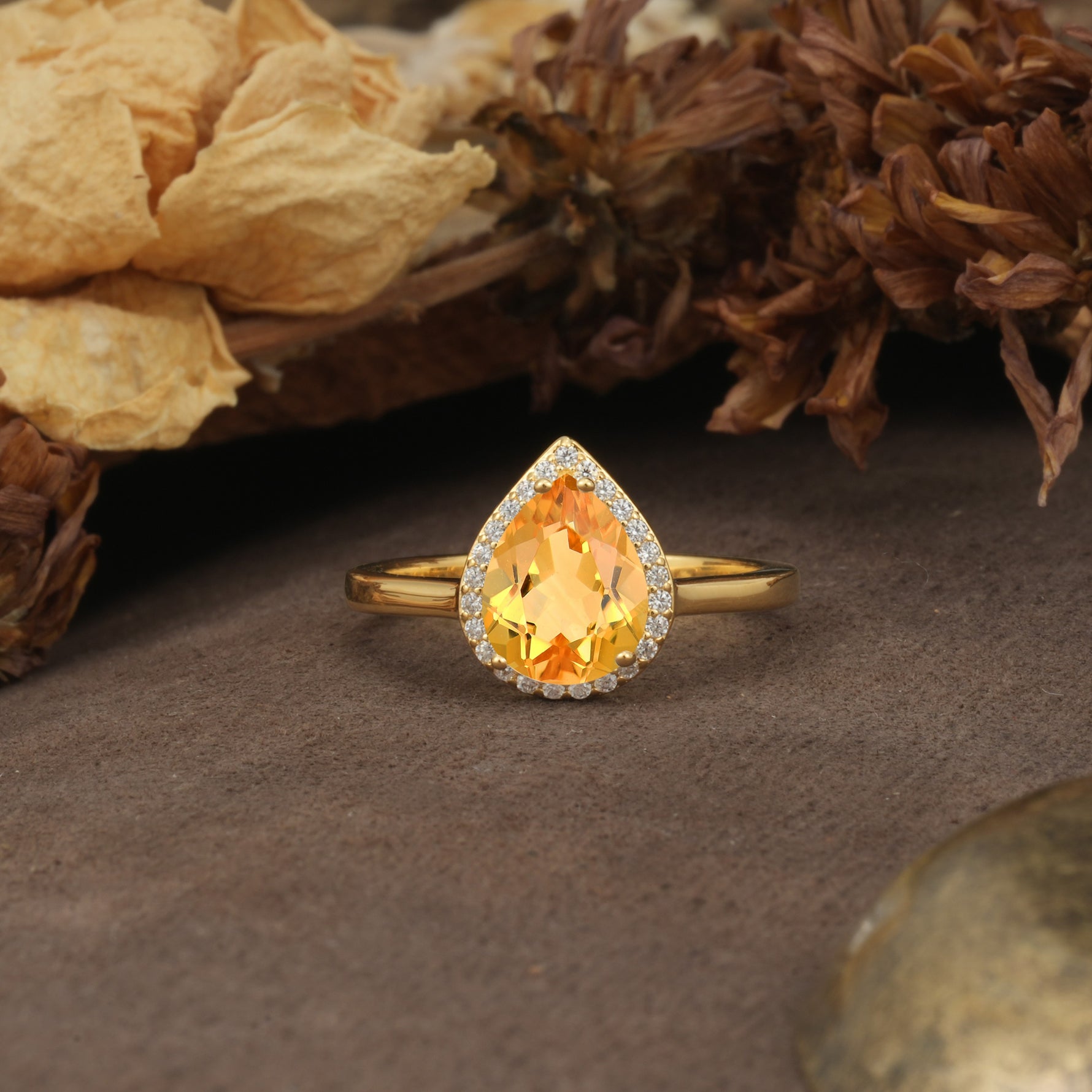 Luxurious and Unique 4-Prong Pear Cut Citrine Engagement Ring - Additional view