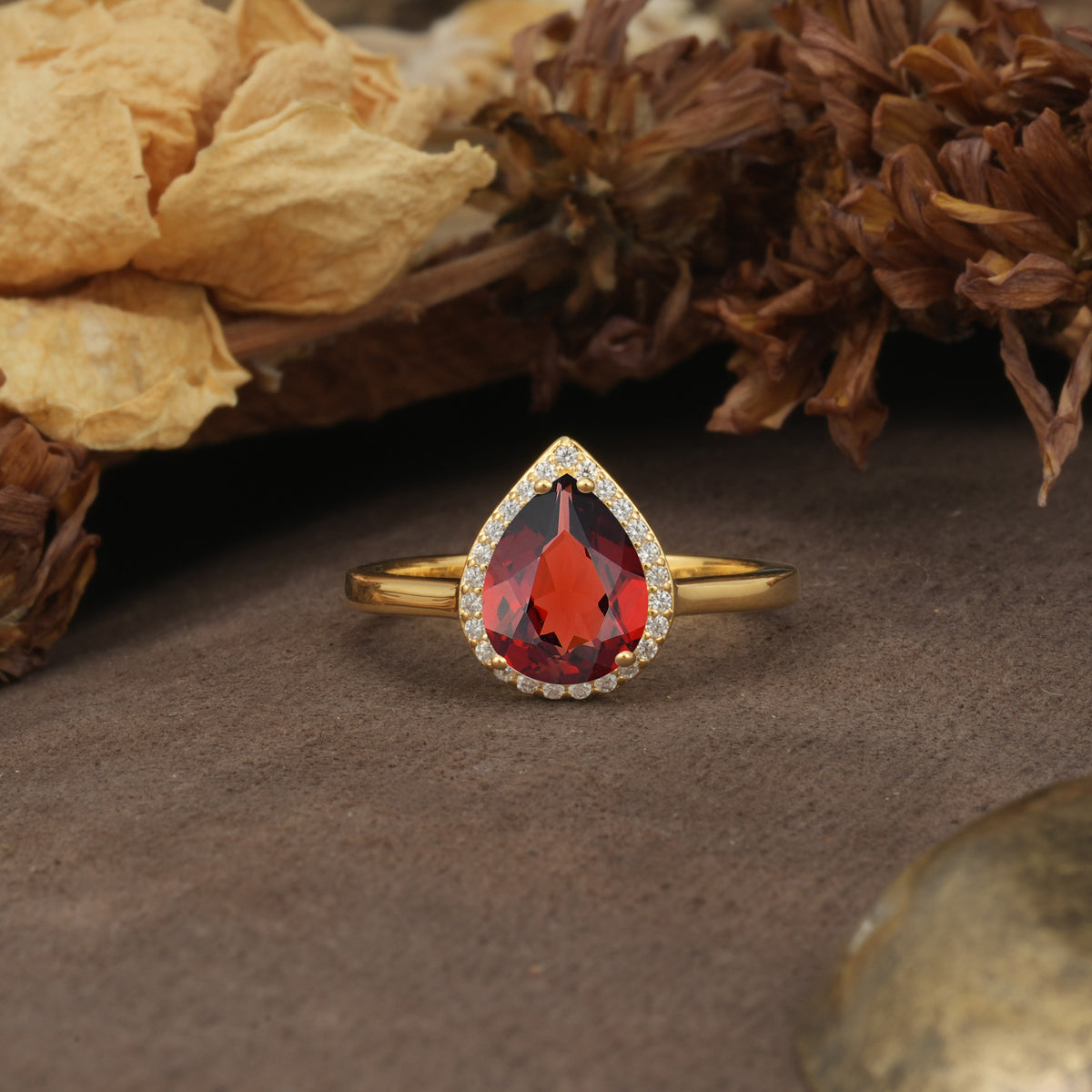 Luxurious and Unique 4-Prong Pear Cut Garnet Engagement Ring - Additional view