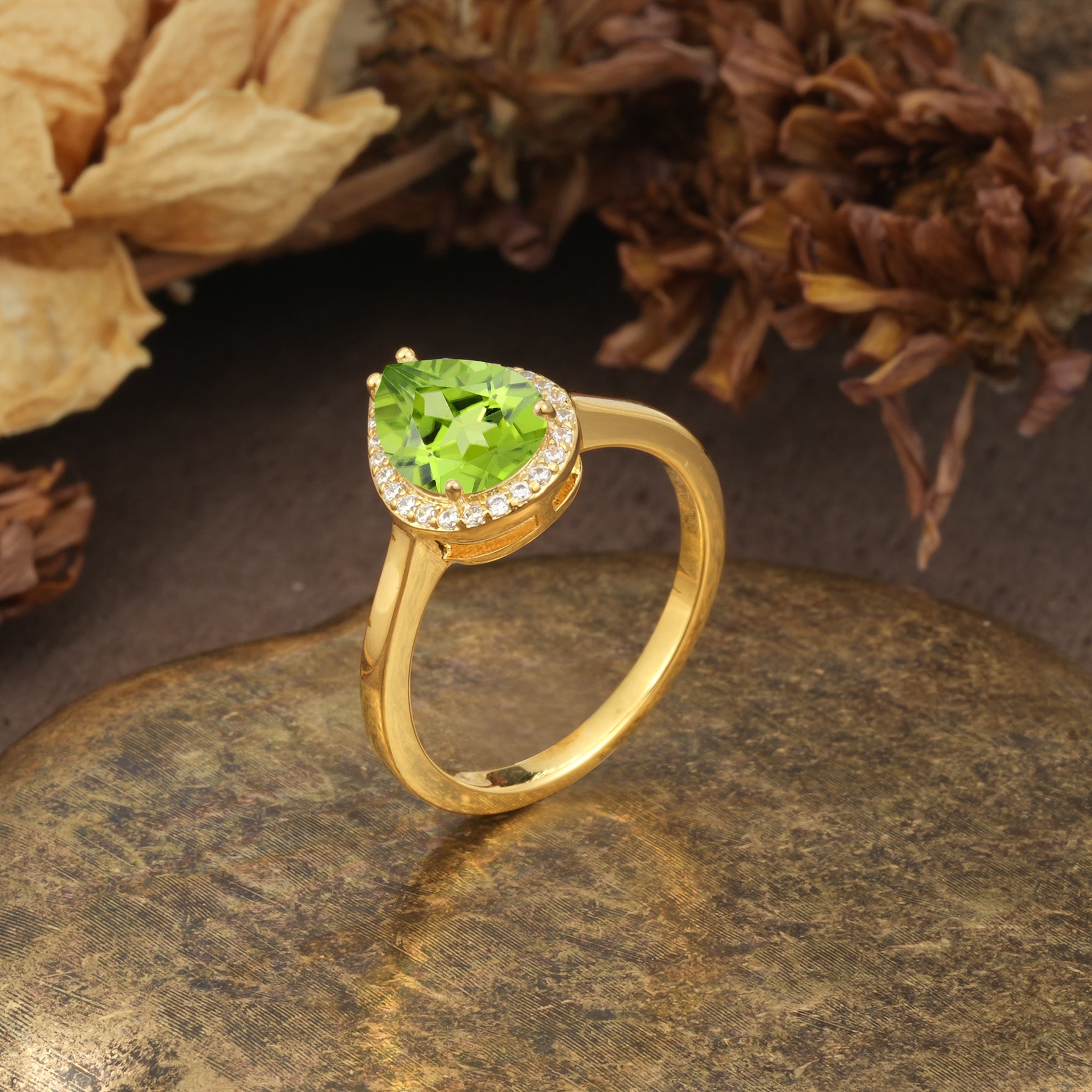 Luxurious and Unique 4-Prong Pear Cut Peridot Engagement Ring - Additional view