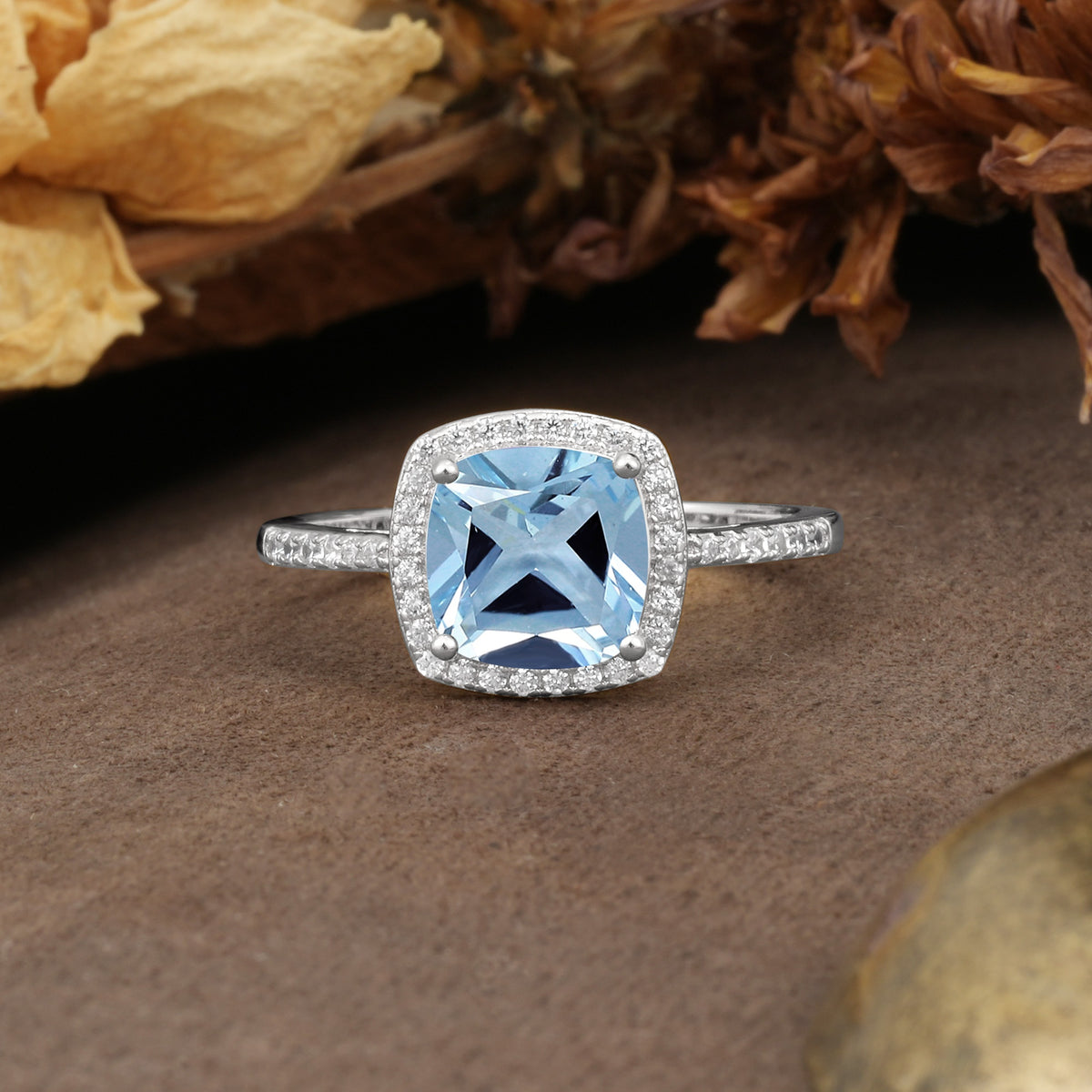 Luxurious and Unique 4-Prong Princess Cut  Aquamarine Engagement Ring - Additional view