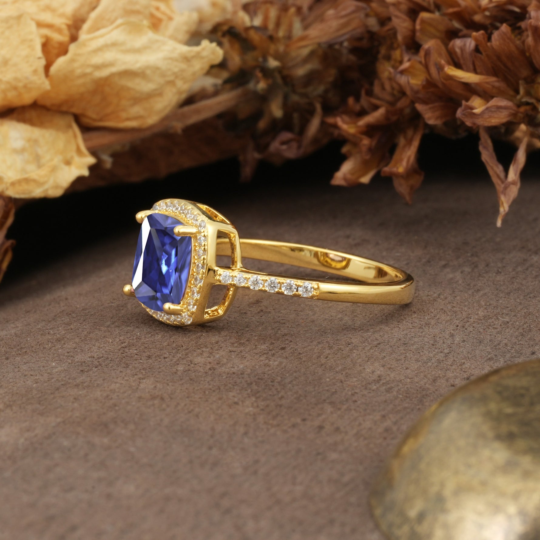 Luxurious and Unique 4-Prong Princess Cut  Tanzanite Engagement Ring - Additional view
