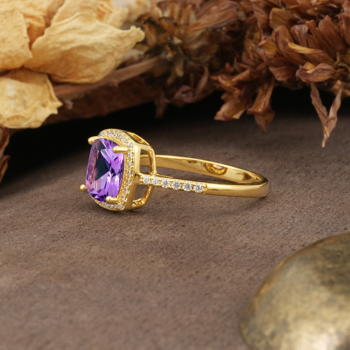 Luxurious and Unique 4-Prong Princess Cut  Amethyst Engagement Ring - Additional view