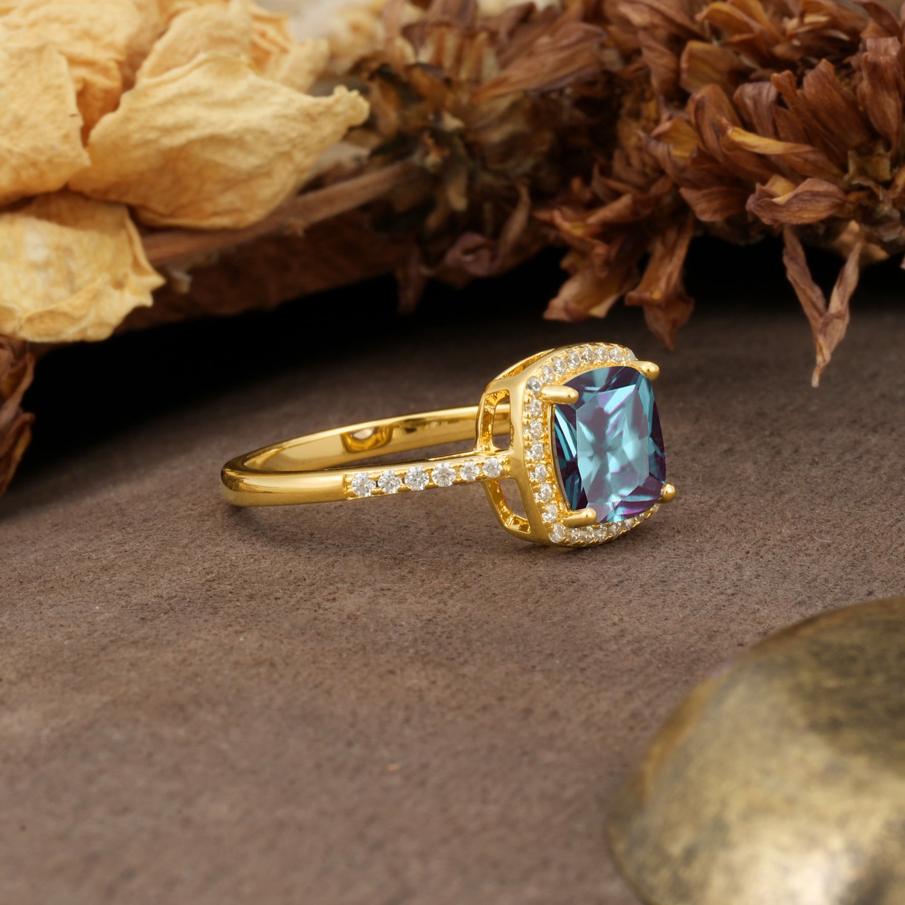 Luxurious and Unique 4-Prong Princess Cut  Alexandrite Engagement Ring - Additional view