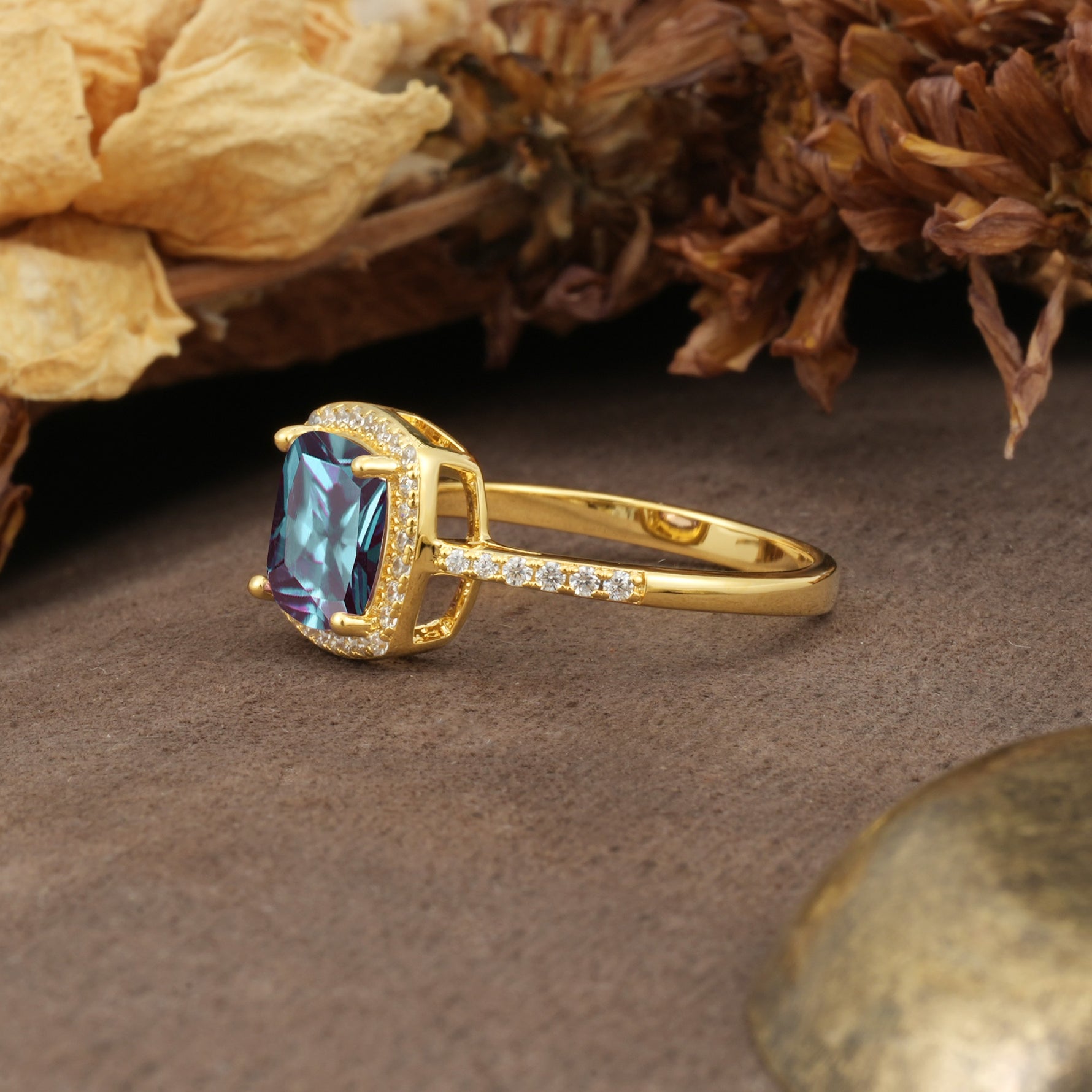 Luxurious and Unique 4-Prong Princess Cut  Alexandrite Engagement Ring - Additional view