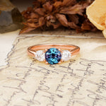 Luxurious Vintage 4 Prong Round Cut Alexandrite Three Stone Wedding Ring - Additional view