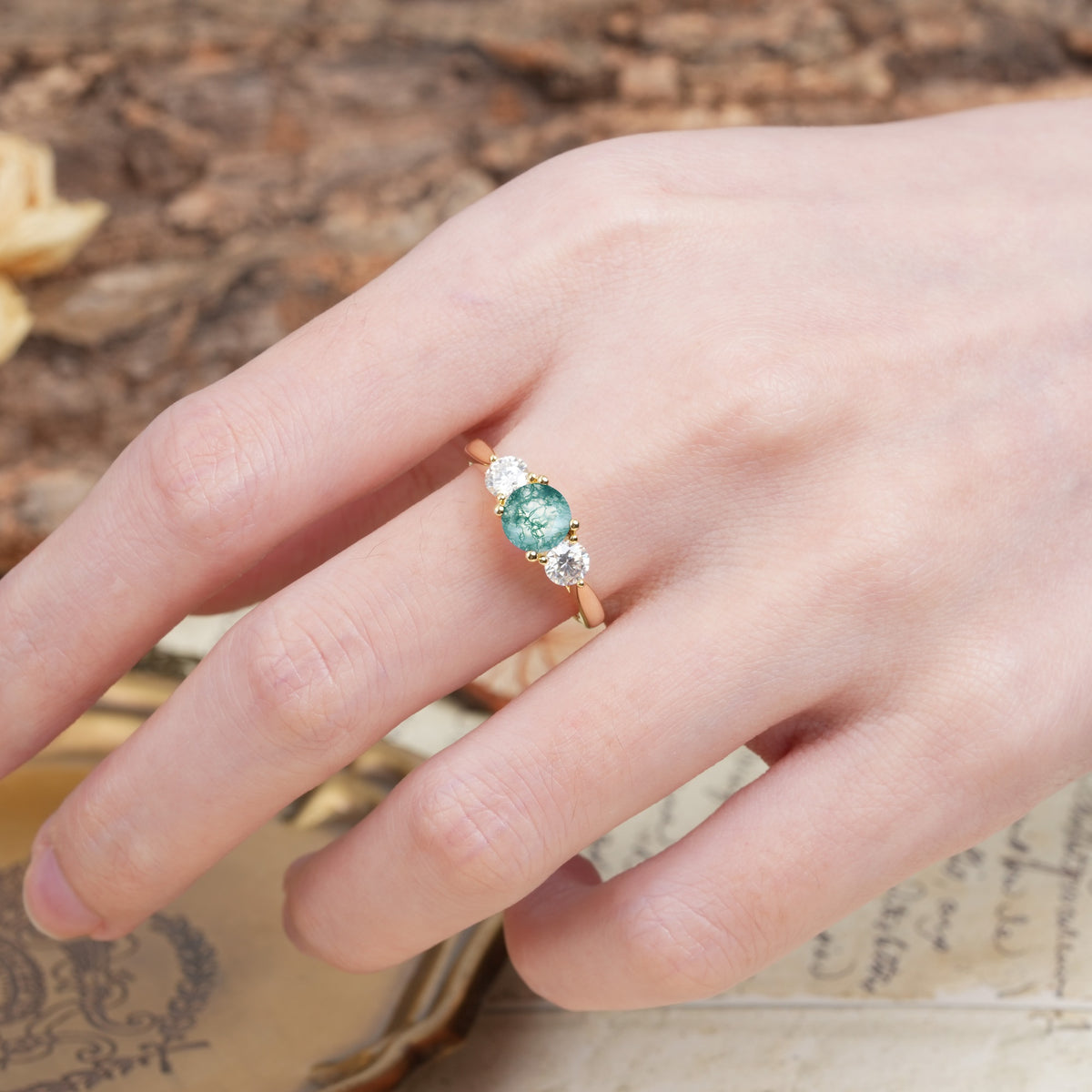 Luxurious Vintage 4 Prong Round Cut Moss Agate Three Stone Wedding Ring - Additional view