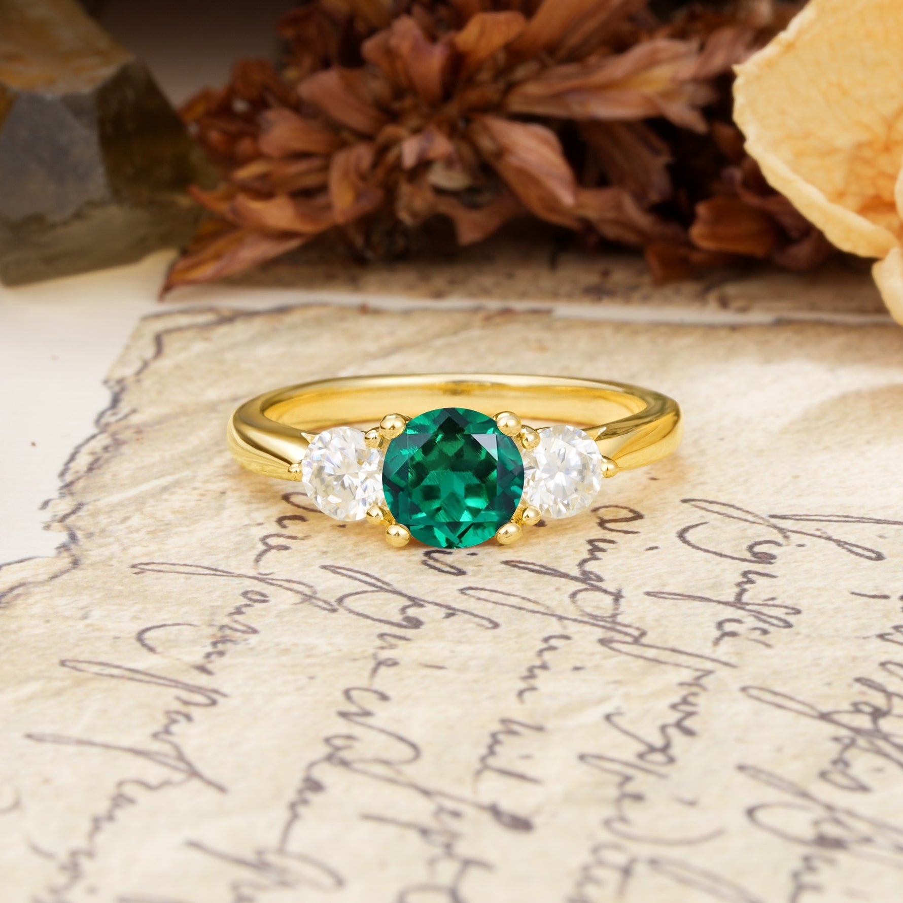 Luxurious Vintage 4 Prong Round Cut Emerald Three Stone Wedding Ring - Additional view